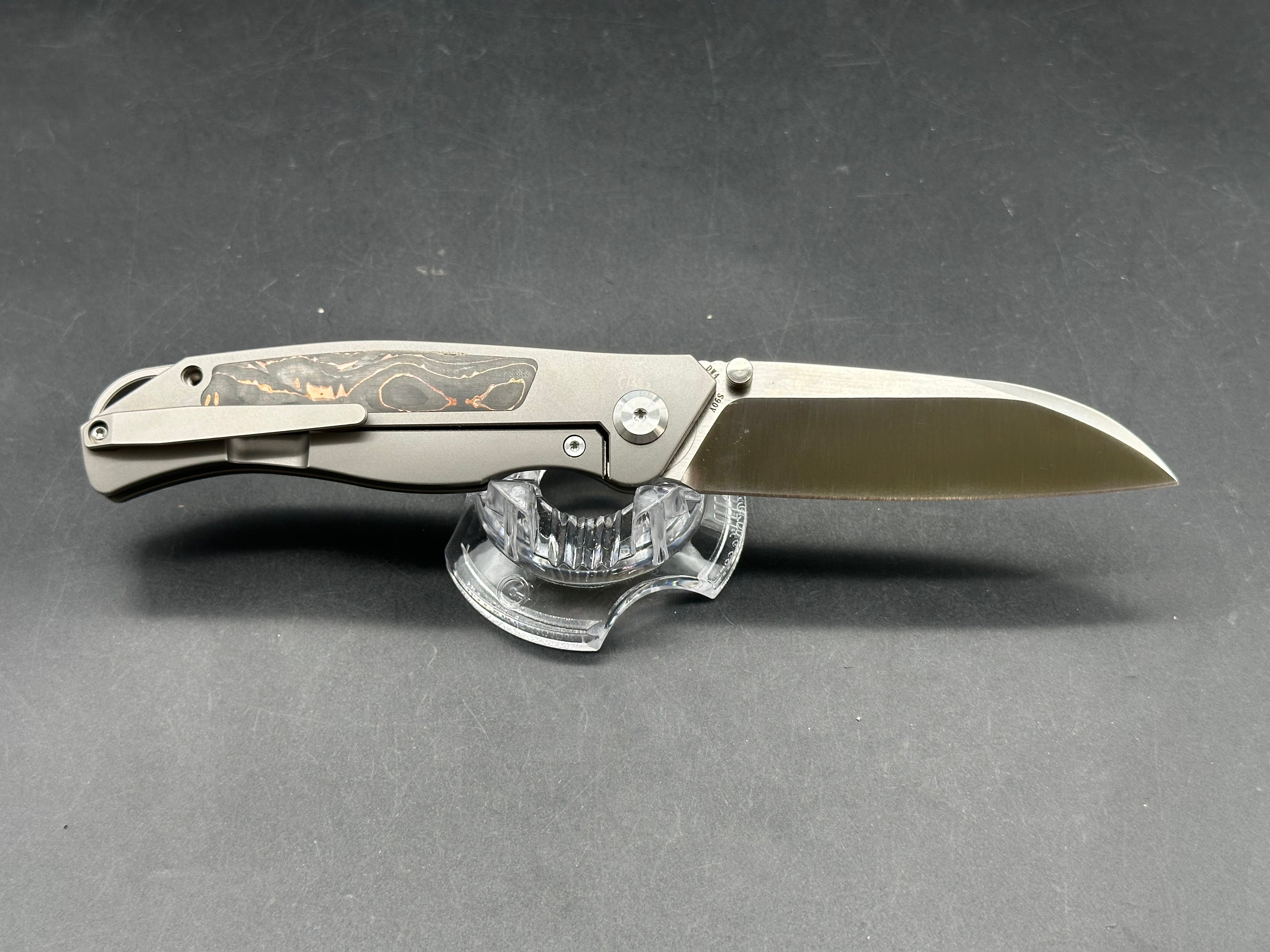 TUYA ENVY V4 FOLDING KNIFE Ti/Copper/CF HANDLE S90V PLAIN EDGE