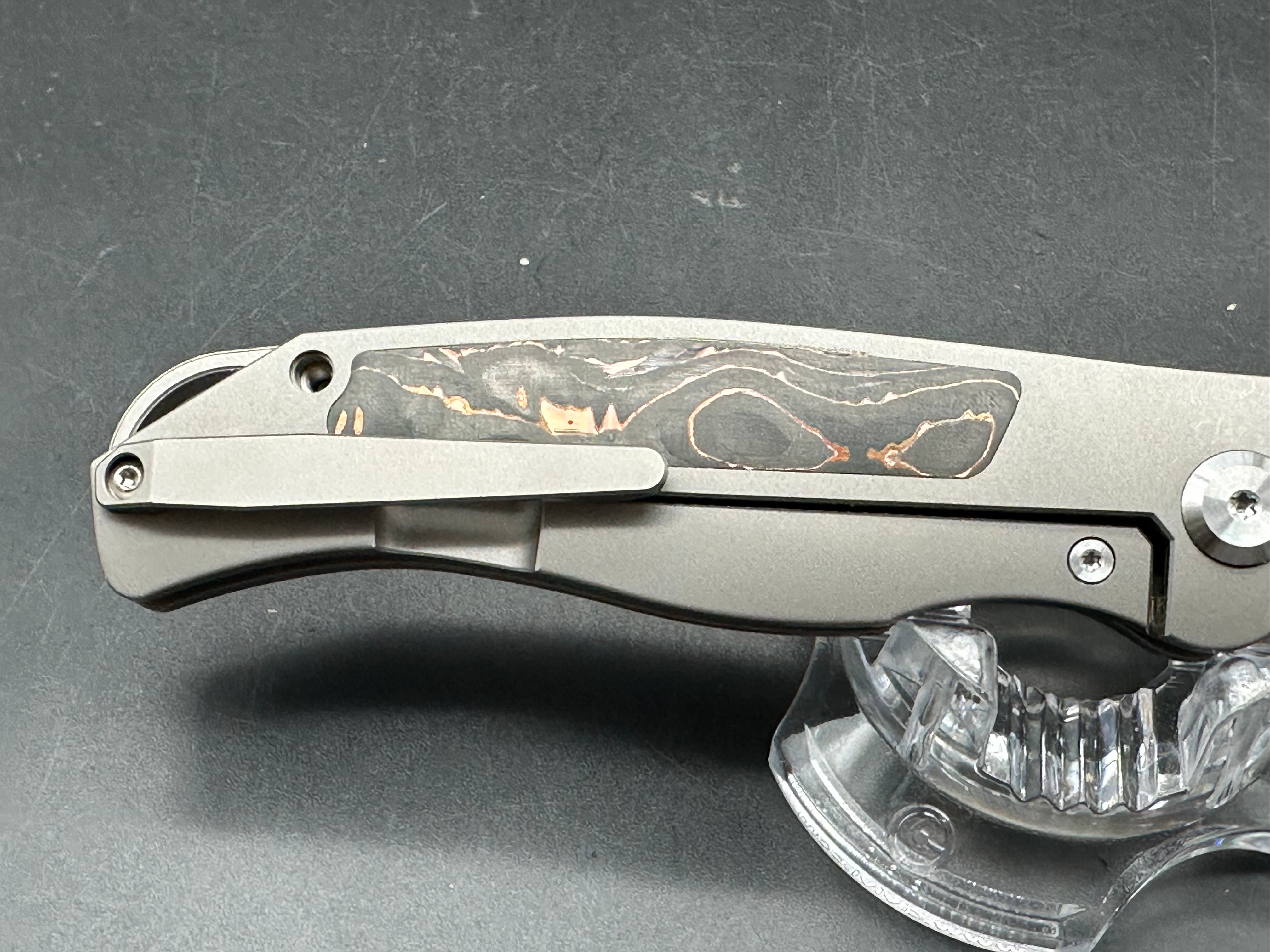 TUYA ENVY V4 FOLDING KNIFE Ti/Copper/CF HANDLE S90V PLAIN EDGE