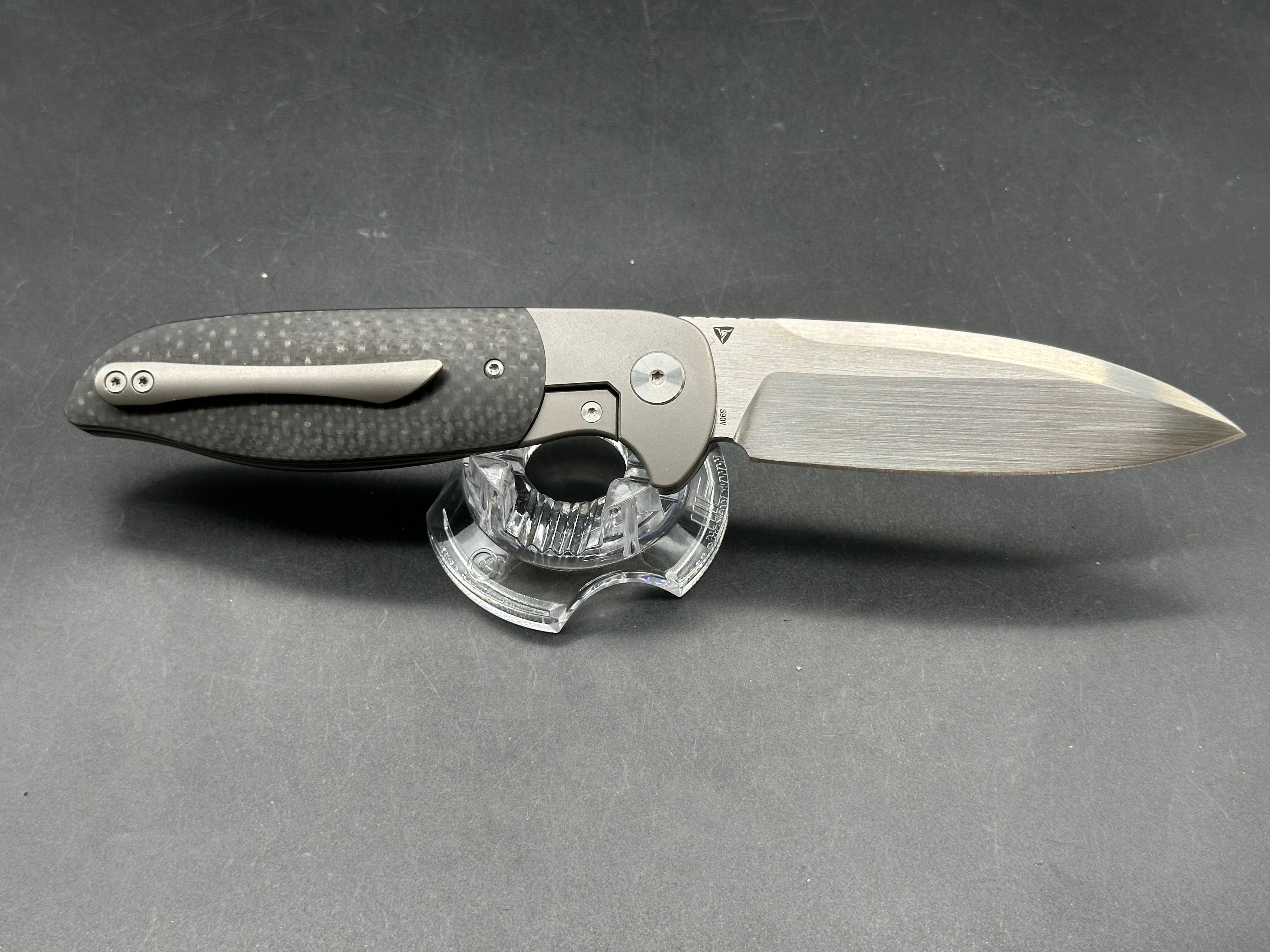 TUYA CALADAN FOLDING KNIFE TI/CARBON FIBER HANDLE S90V SPEAR POINT PLAIN EDGE SATIN FINISH