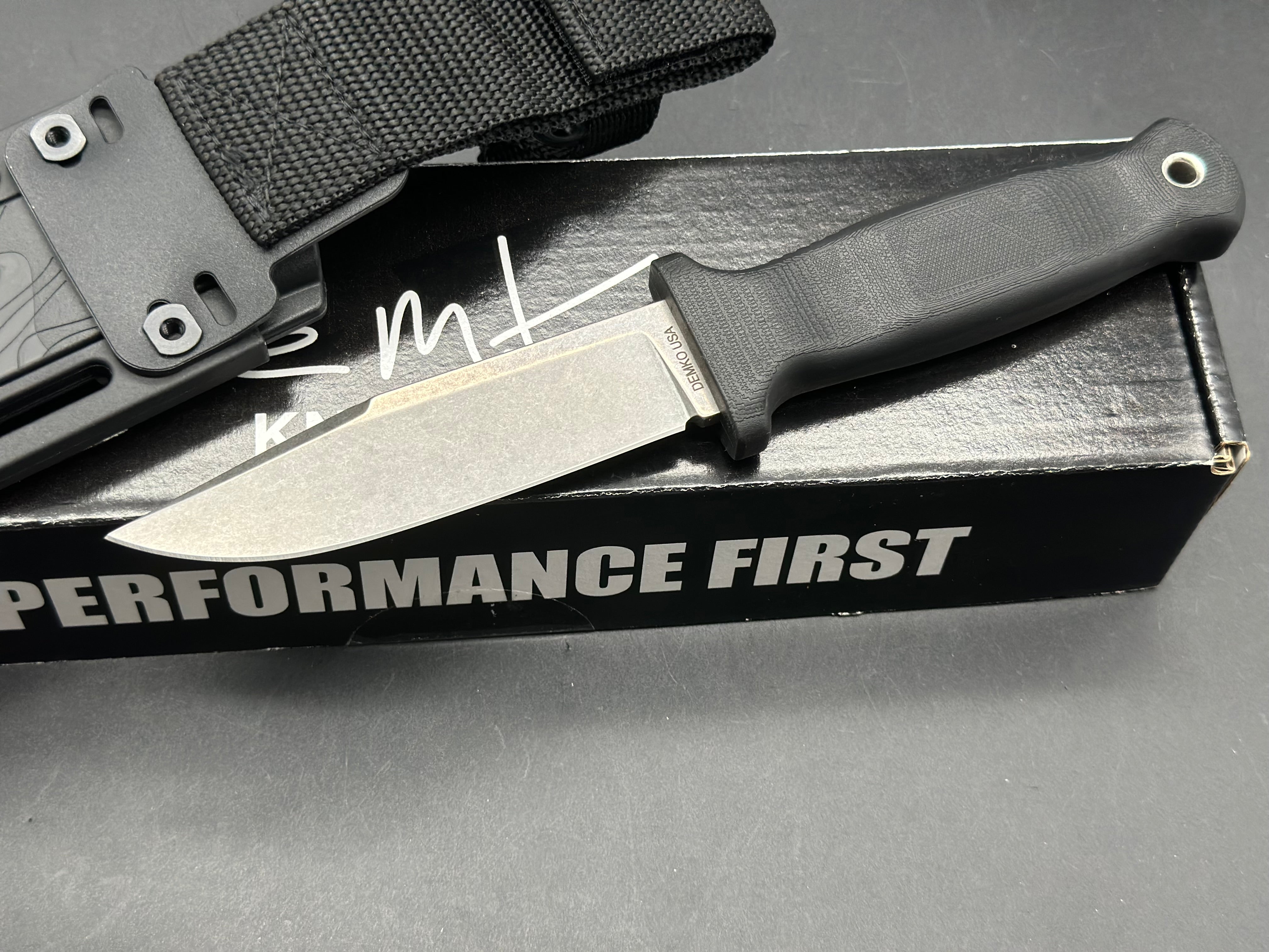 Demko Armiger 4 4.25" CPM-MagnaCut Black Rubber Handle