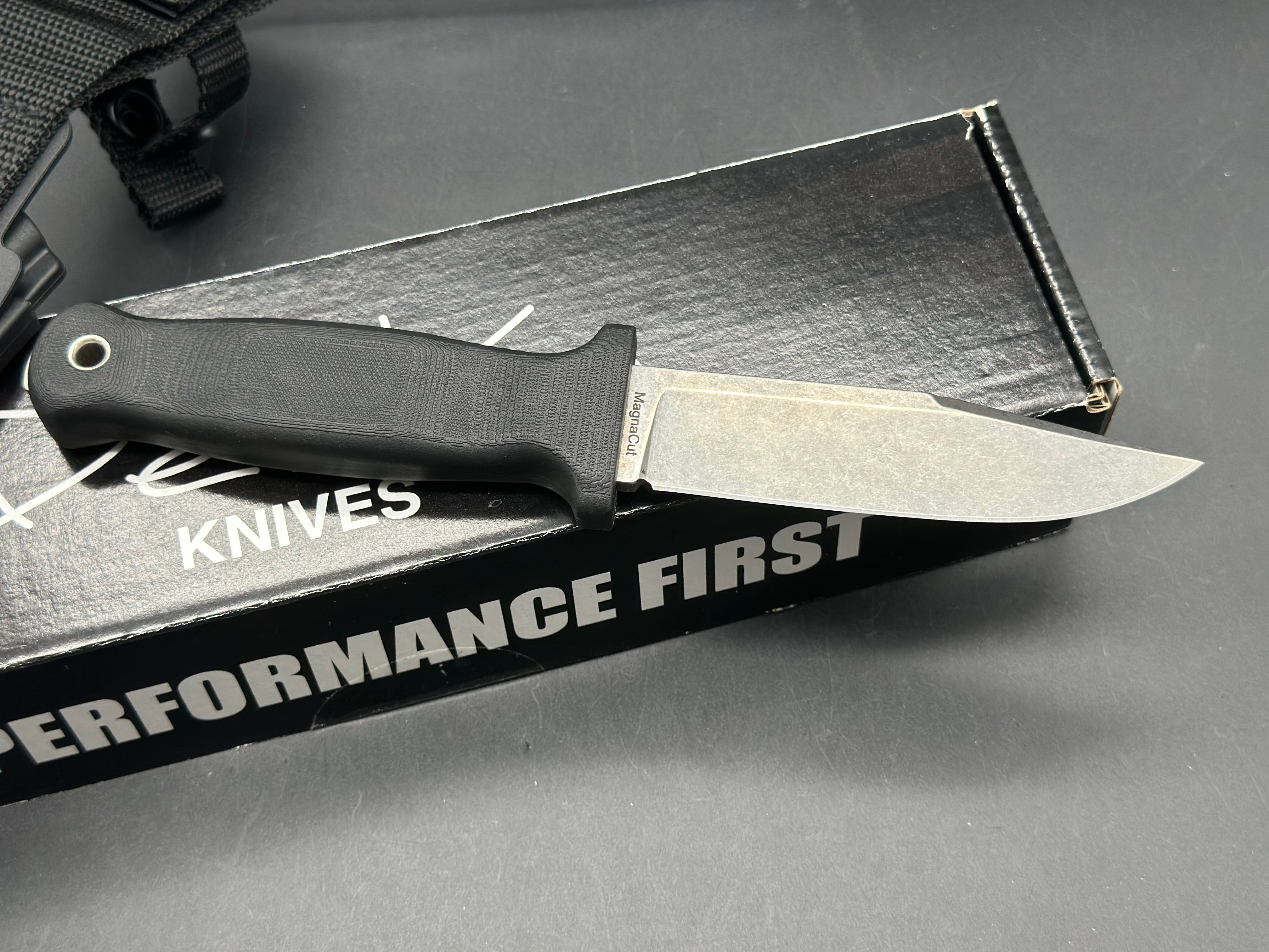 Demko Armiger 4 4.25" CPM-MagnaCut Black Rubber Handle