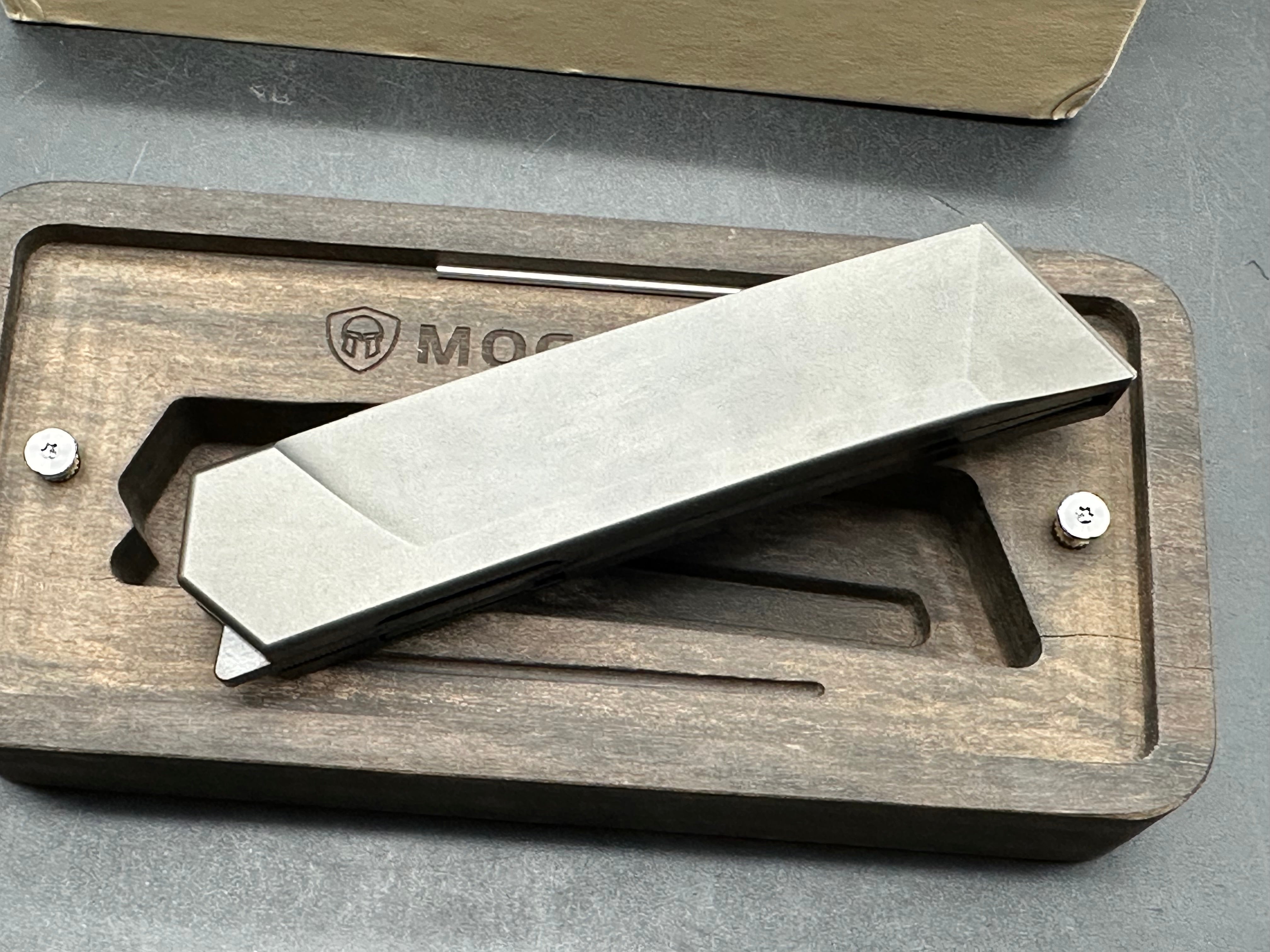 Mocenary Knives - MK-05 (toolless construction)/Black DLC Ti Handle/Tanto/Black DLC Bohler M390