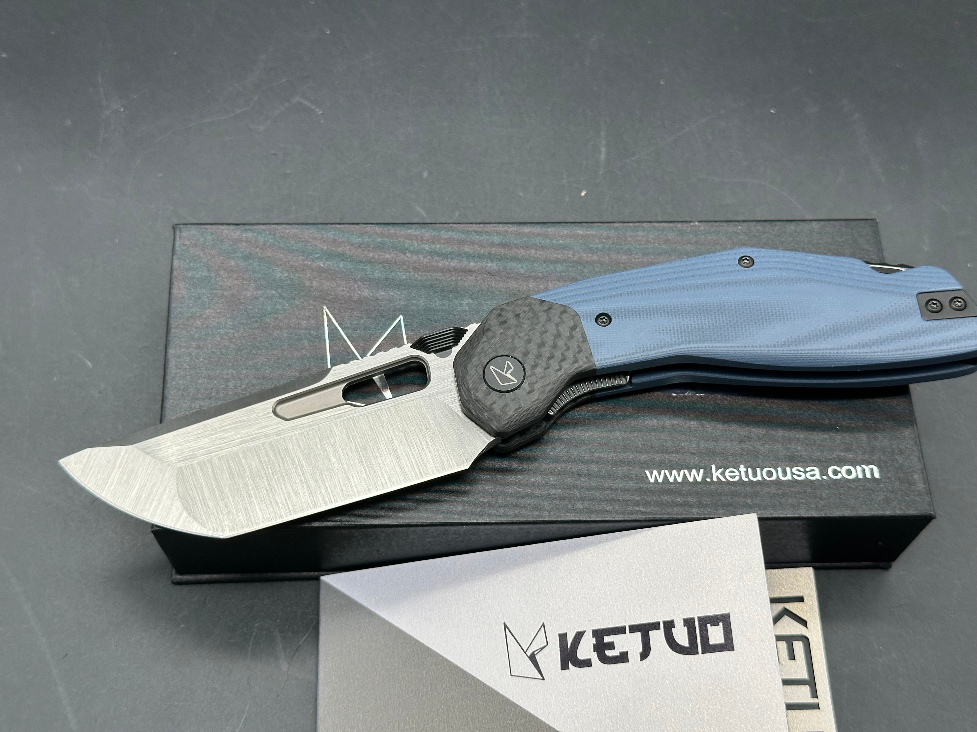 Ketuo Knife - Yakuza G10/Blue G10 Scales w/Steel Liners & Carbon Fiber Bolster/Tanto/Hand Rubbed 14C28N