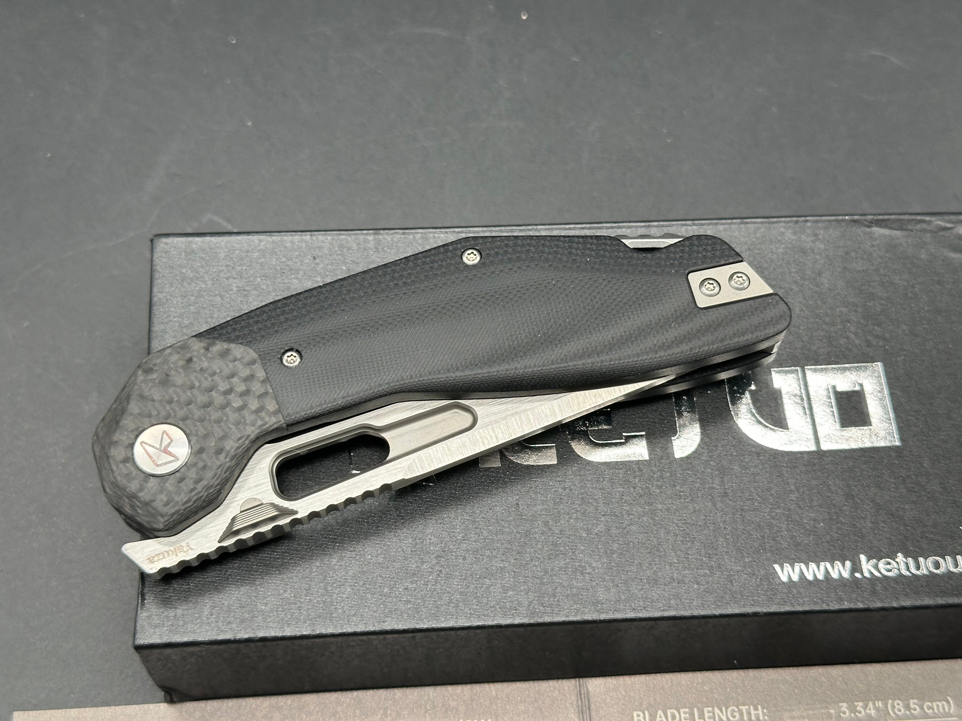 Ketuo Knife - Yakuza G10/Black G10 Scales w/Steel Liners & Carbon Fiber Bolster/Tanto/Hand Rubbed 14C28N