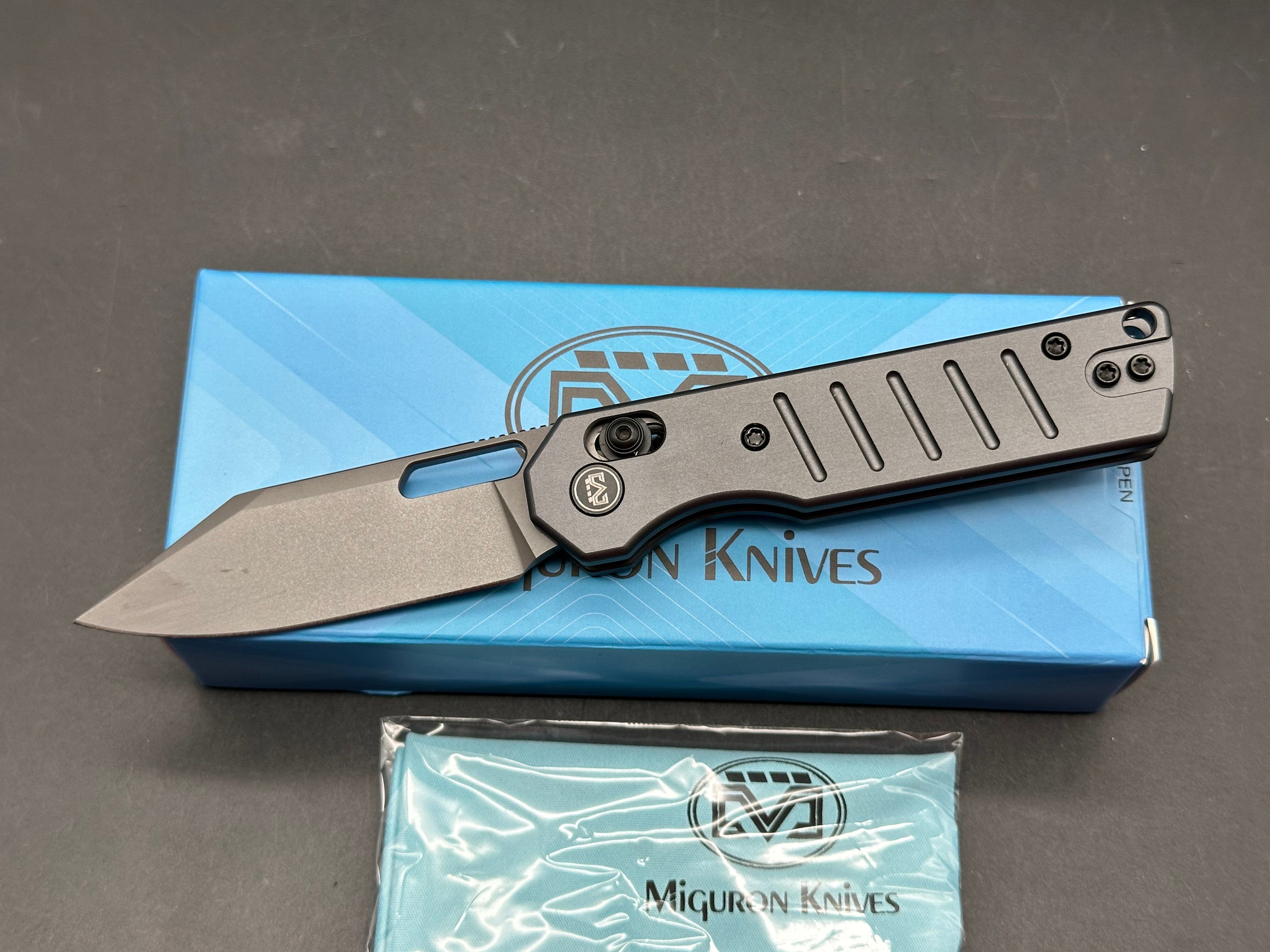 Miguron Gatov, 2.81" D2 Dark Gray PVD Blade with Dark Gray PVD Aluminum Scales