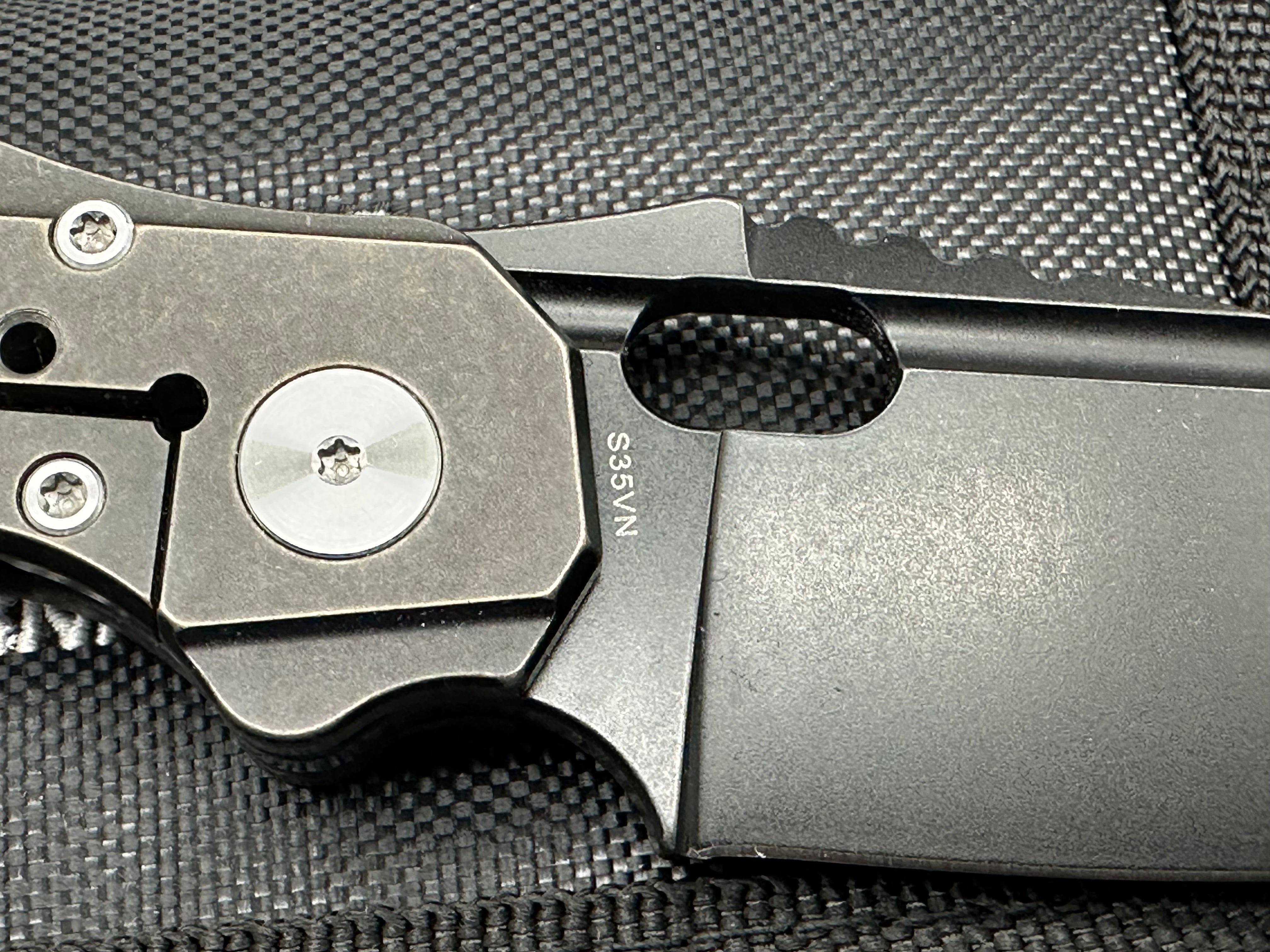 Bestech Exploit: Titanium handle with carbon fiber, black S35VN blade, 7.95" overall length