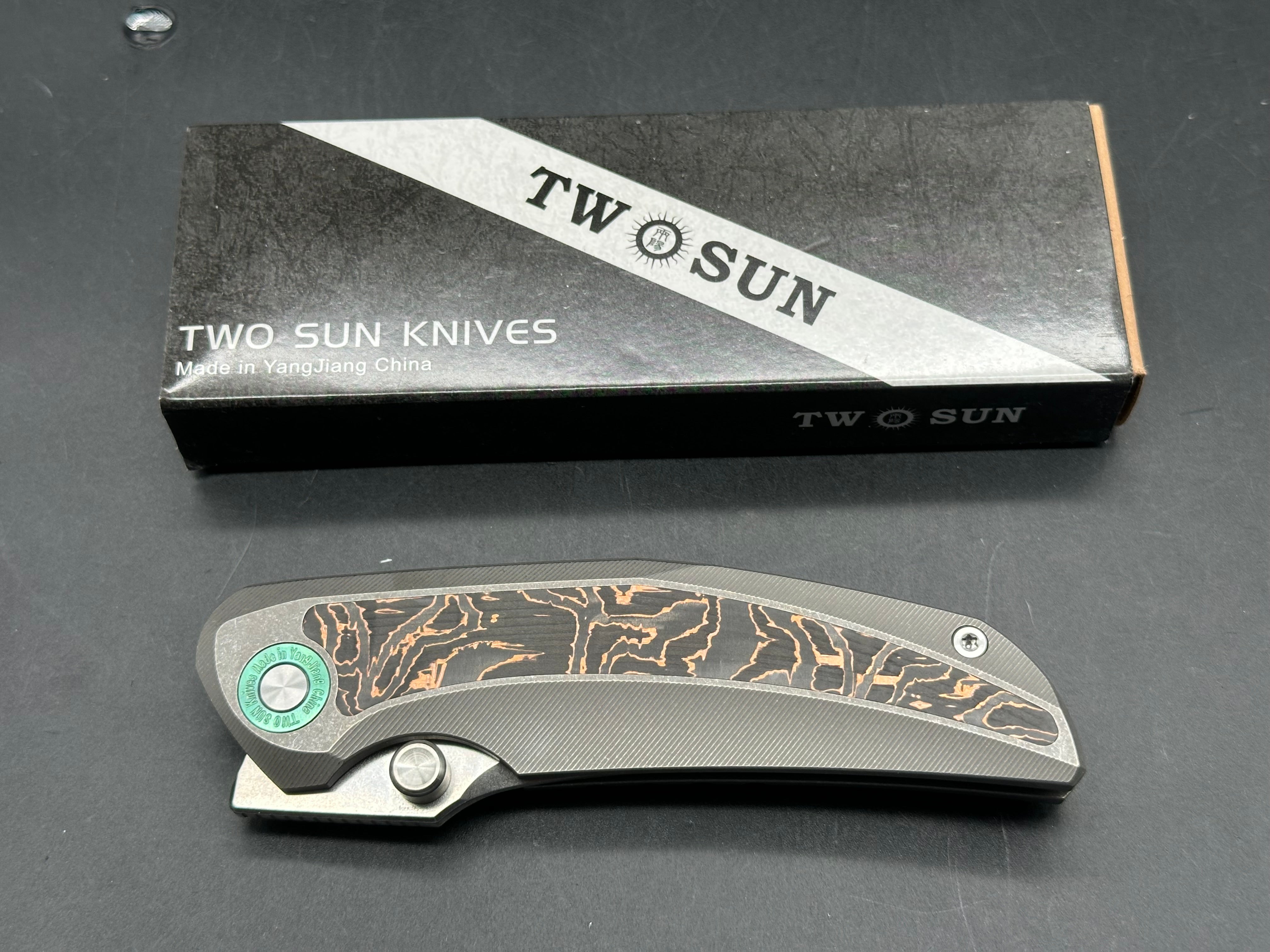 TwoSun TS499: Grey with carbon fiber, 8.5" overall length YJ01-V1 blade