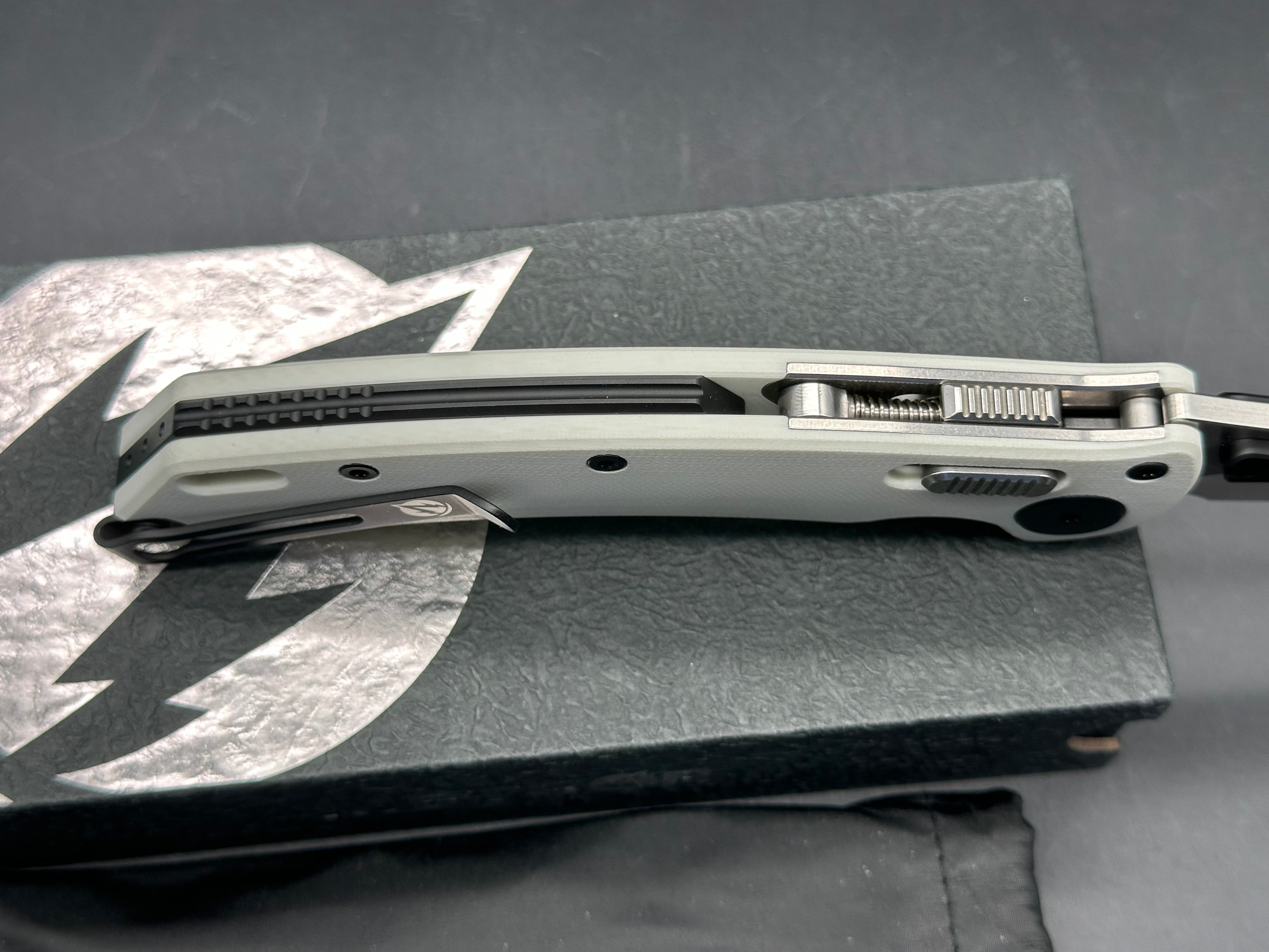 Meteor Knives Reaper Axis lock 9.7" overall length