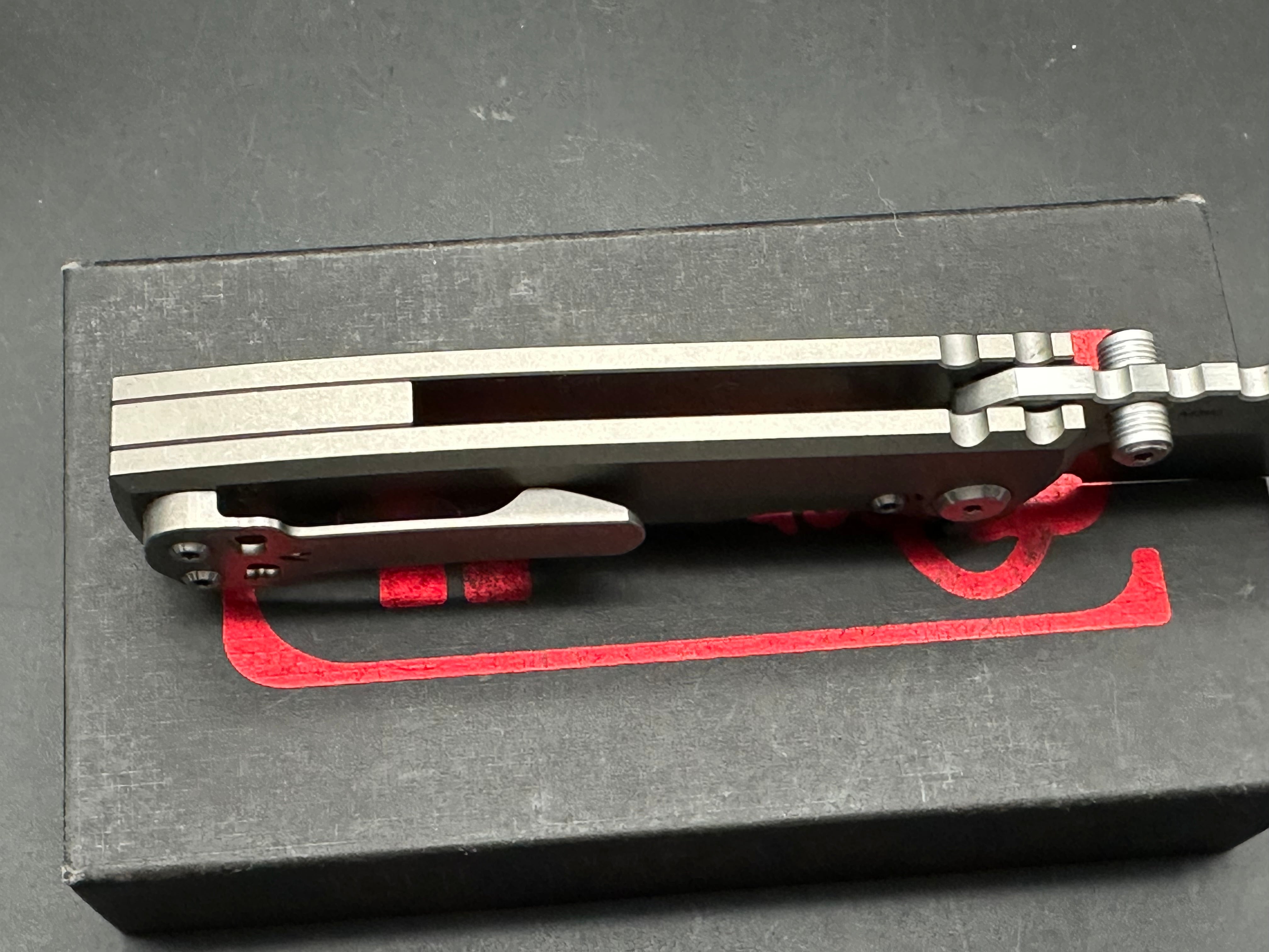 CHAVES REDENCION STREET TANTO M390 TITANIUM
3.25"