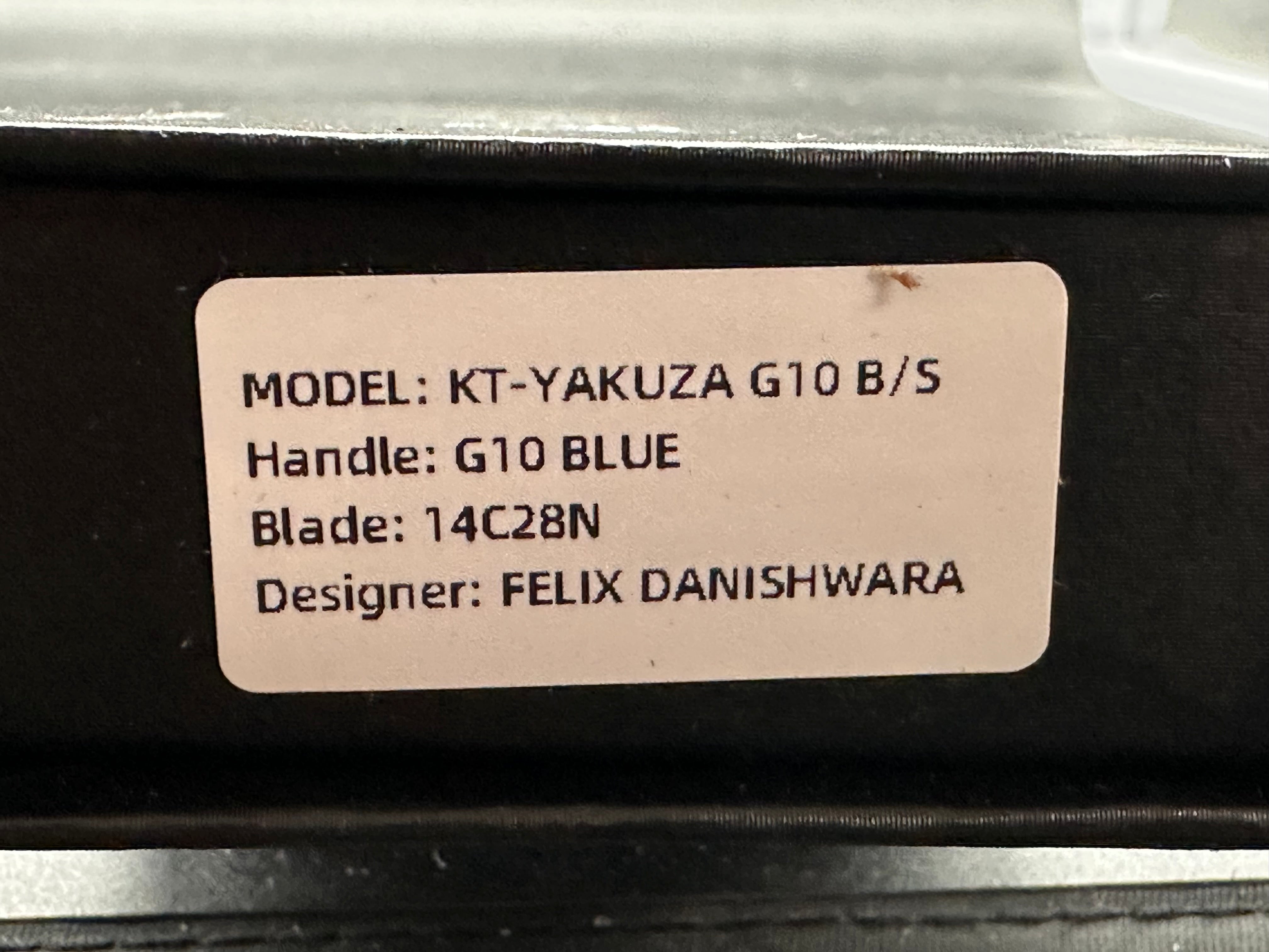 Ketuo Yakuza G-10 V2, Belt Satin14C28N Blade, Blue G-10 Handles with Carbon Fiber Bolsters, Blackwashed Steel Backspacer