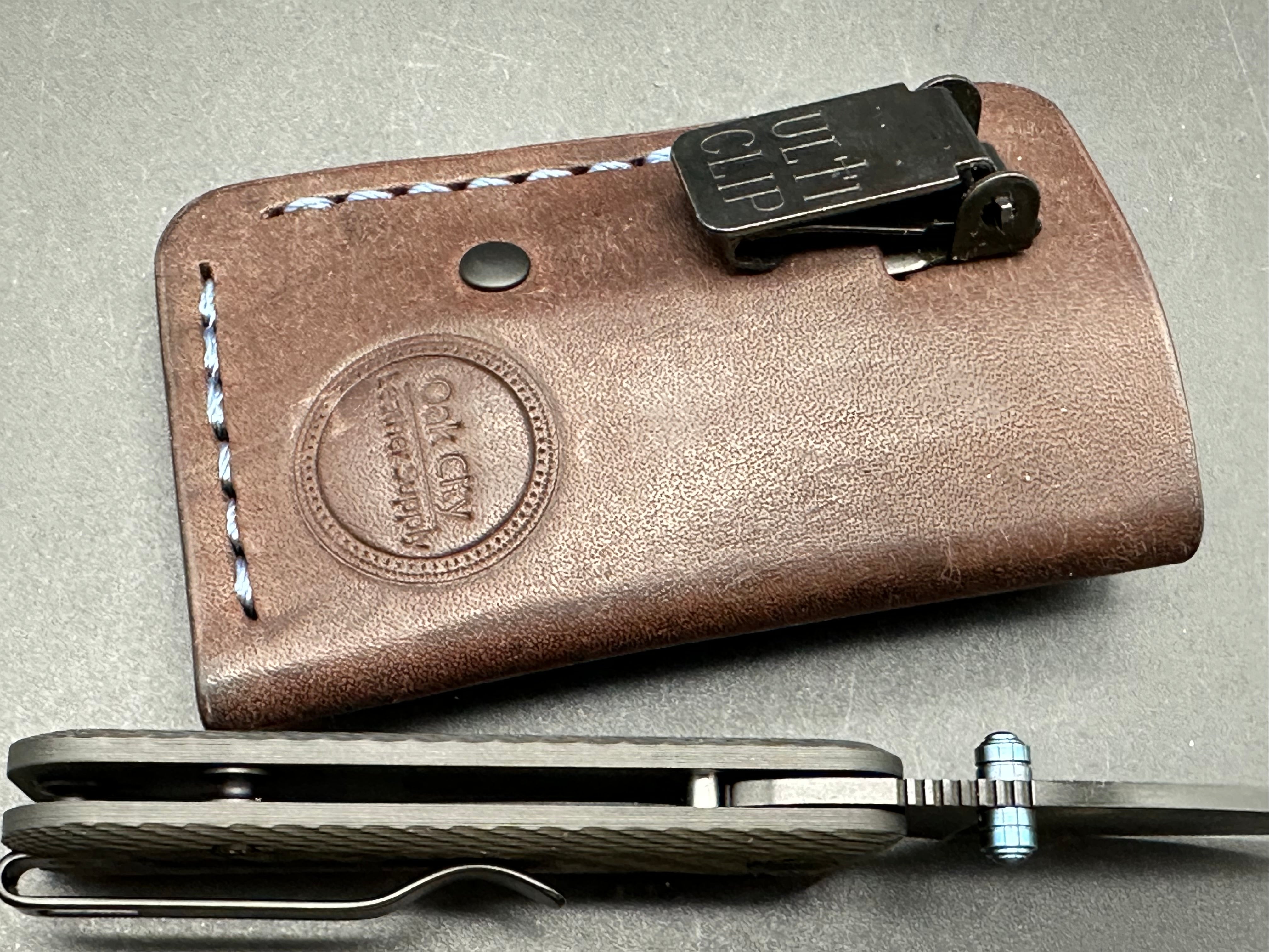 Civivi Damascus Baby Banter with aftermarket Composite carbon fiber scales