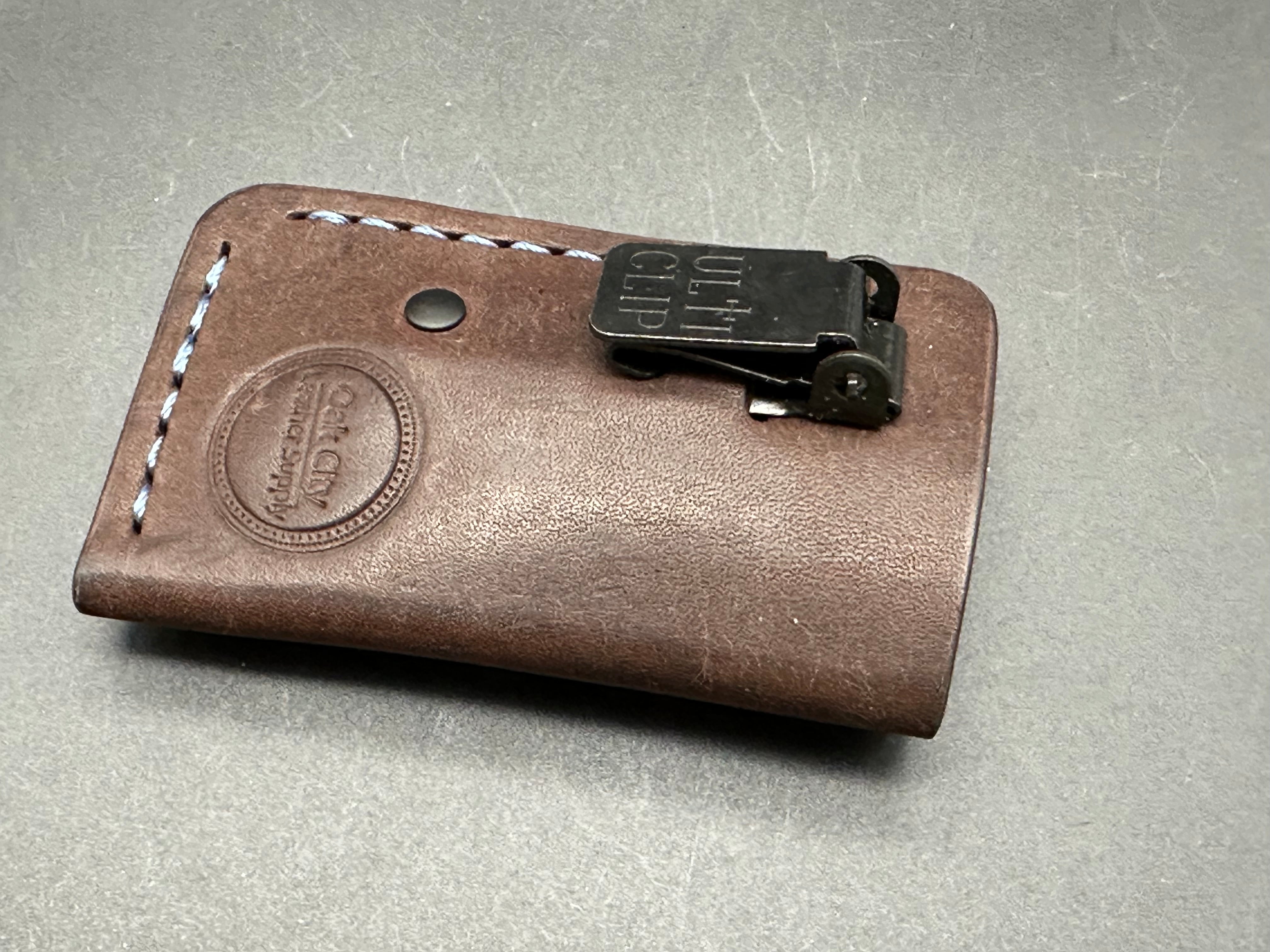 Civivi Damascus Baby Banter with aftermarket Composite carbon fiber scales