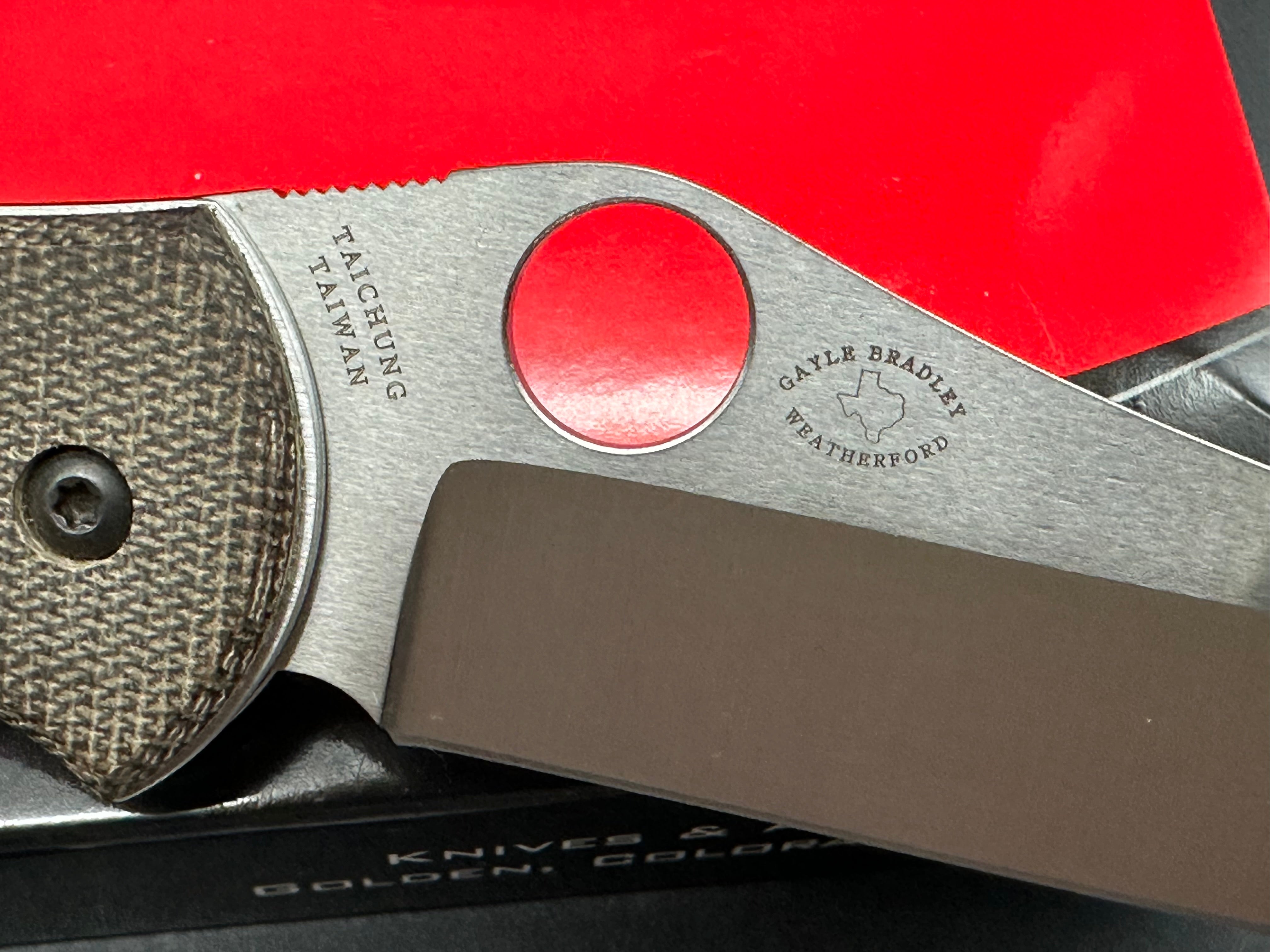 Spyderco Gayle Bradley 2 Folder Knife Carbon Fiber (3.6" Satin) C134CFP2