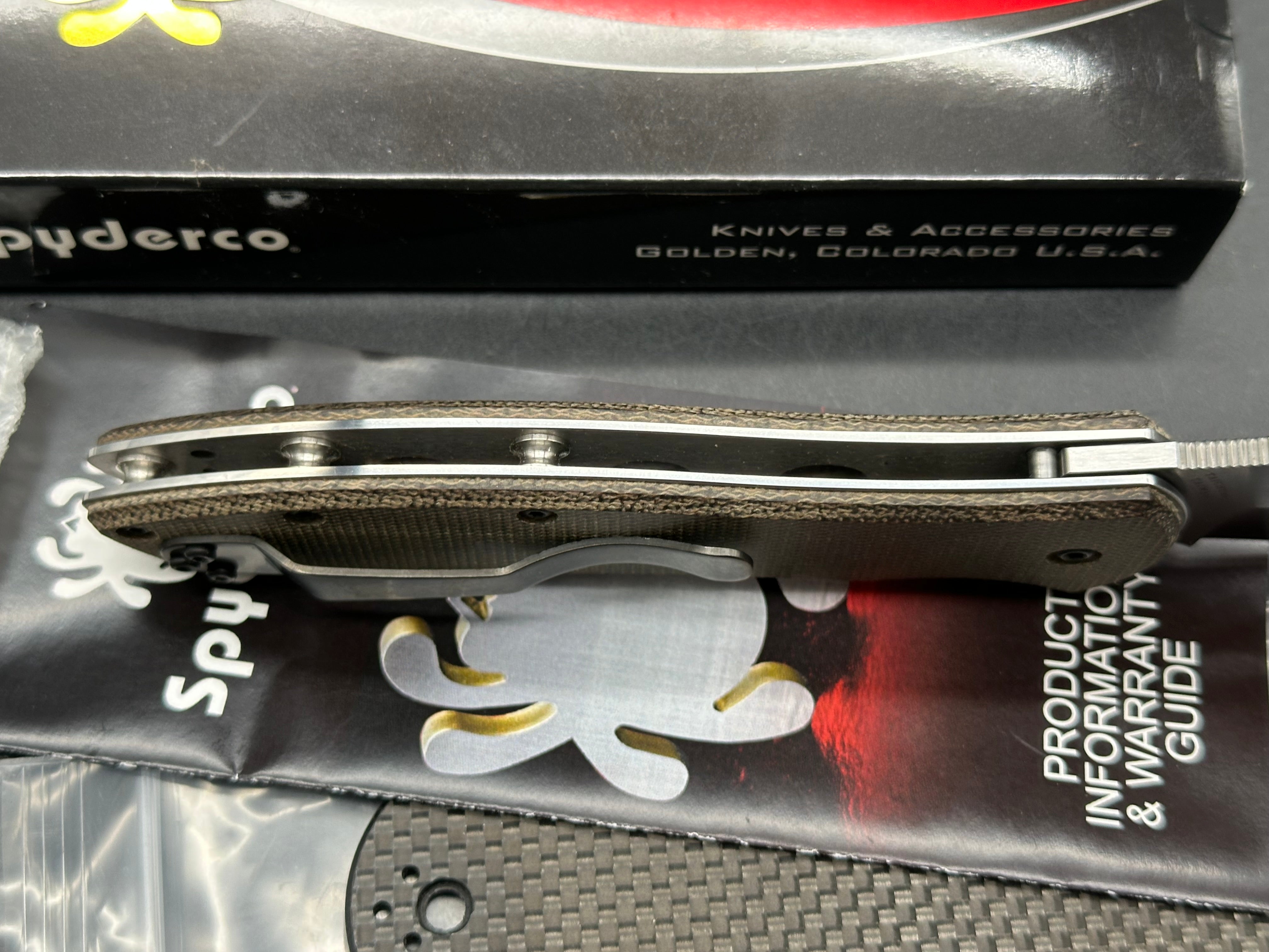 Spyderco Gayle Bradley 2 Folder Knife Carbon Fiber (3.6" Satin) C134CFP2