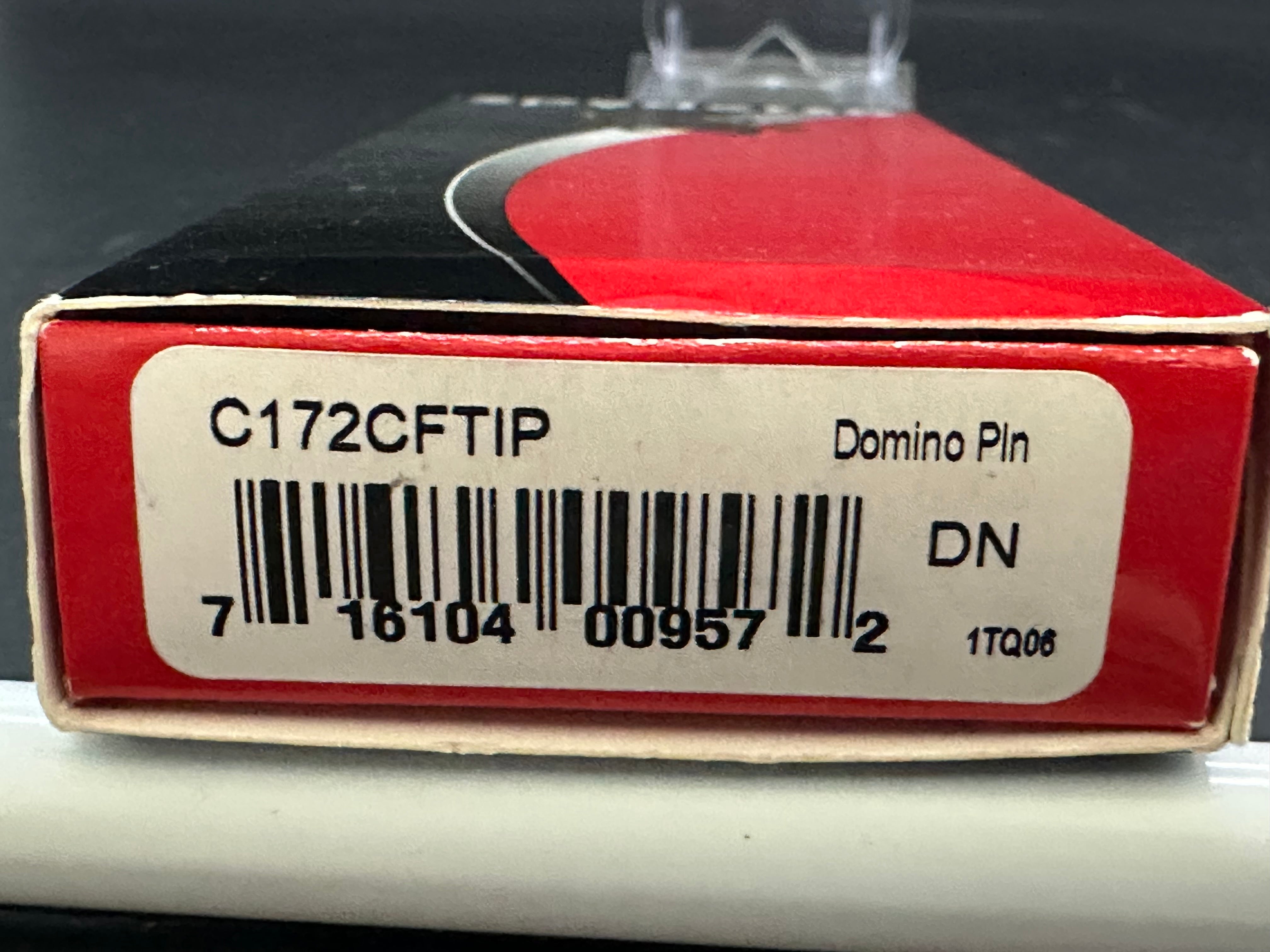 Spyderco Domino Carbon Fiber