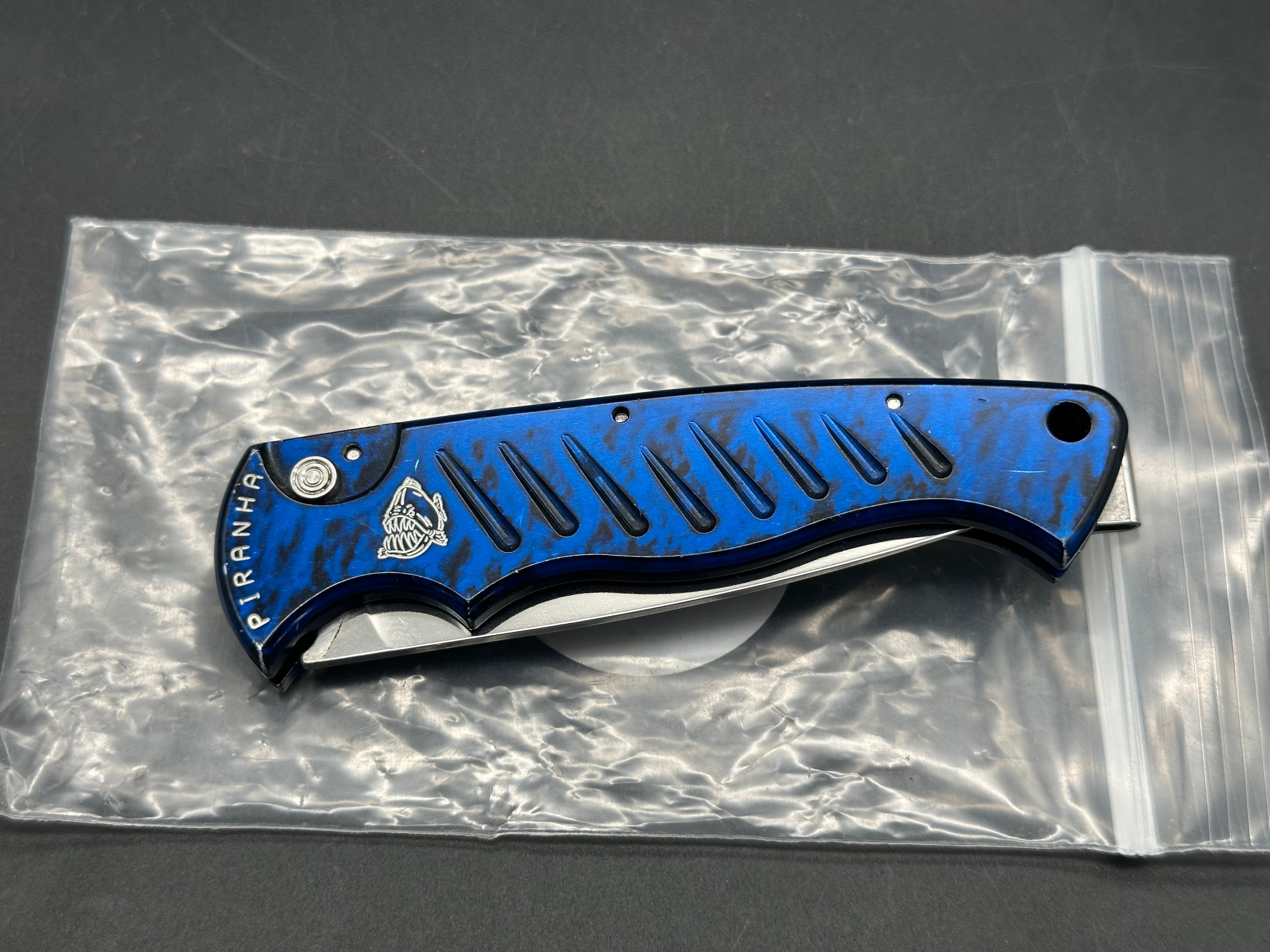 Piranha P1 Auto Blue aluminum w/154CM blade