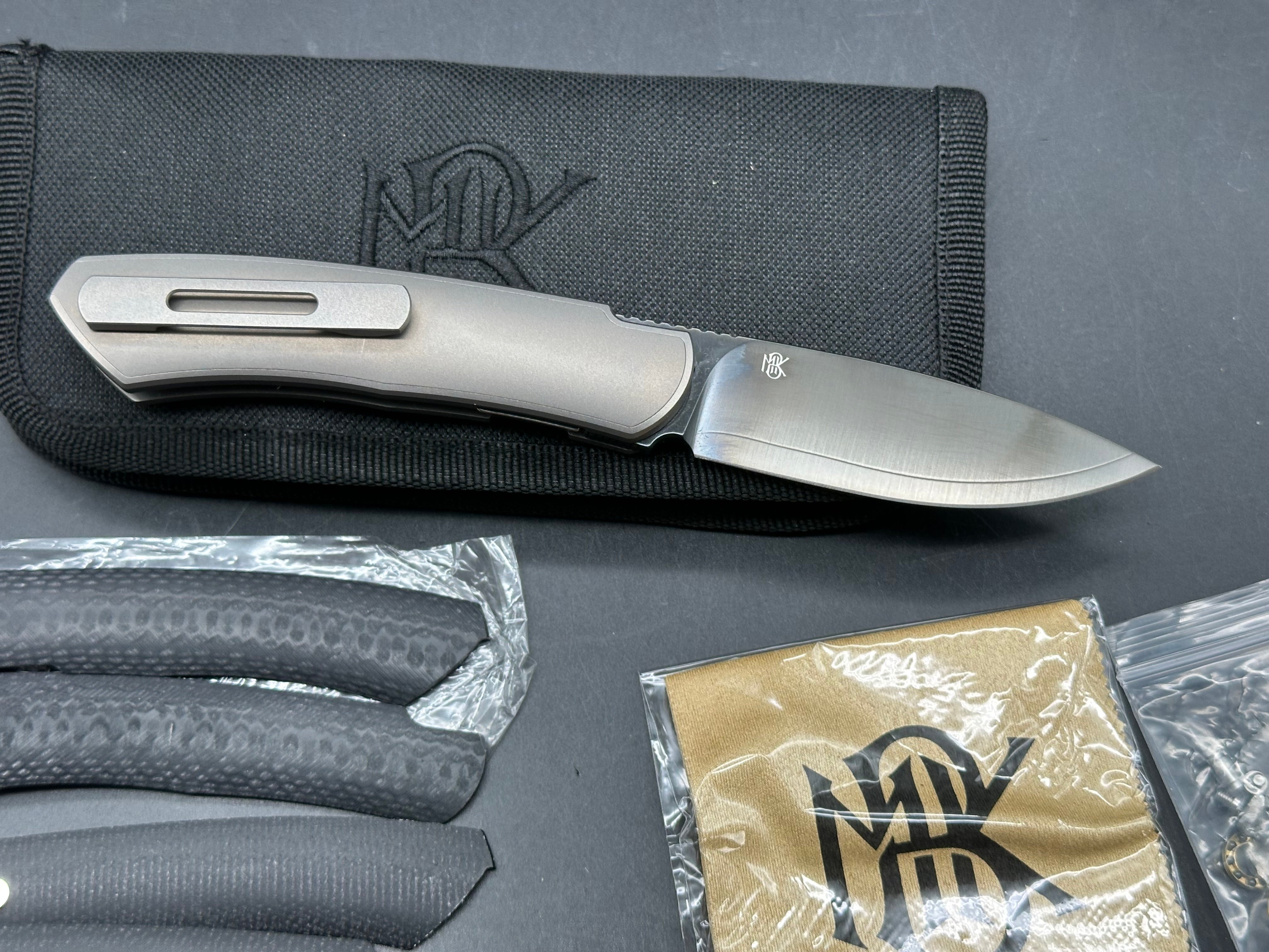 Monterey Bay Knives Futura Black - DLC includes extra scales and hardware