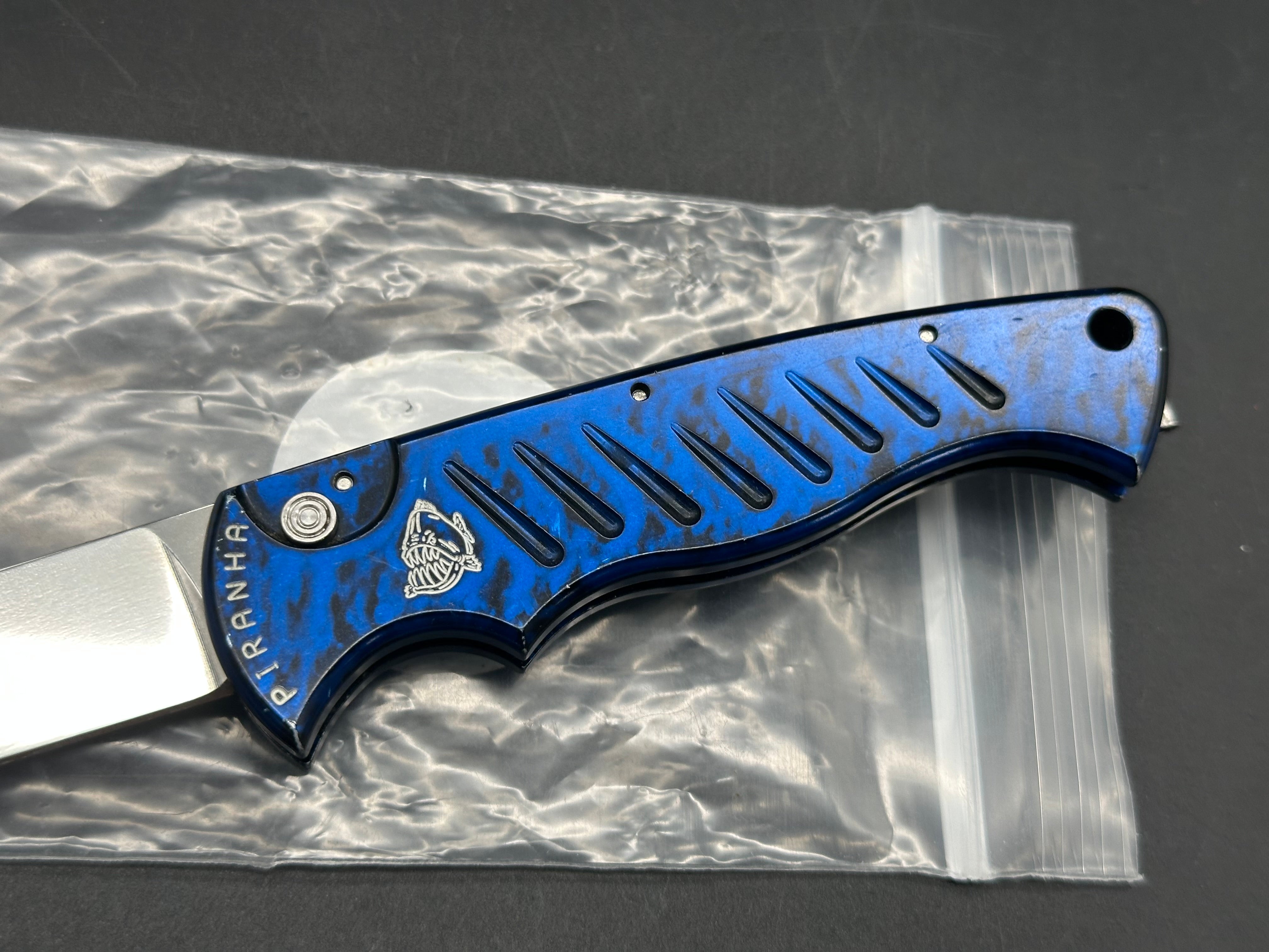 Piranha P1 Auto Blue aluminum w/154CM blade