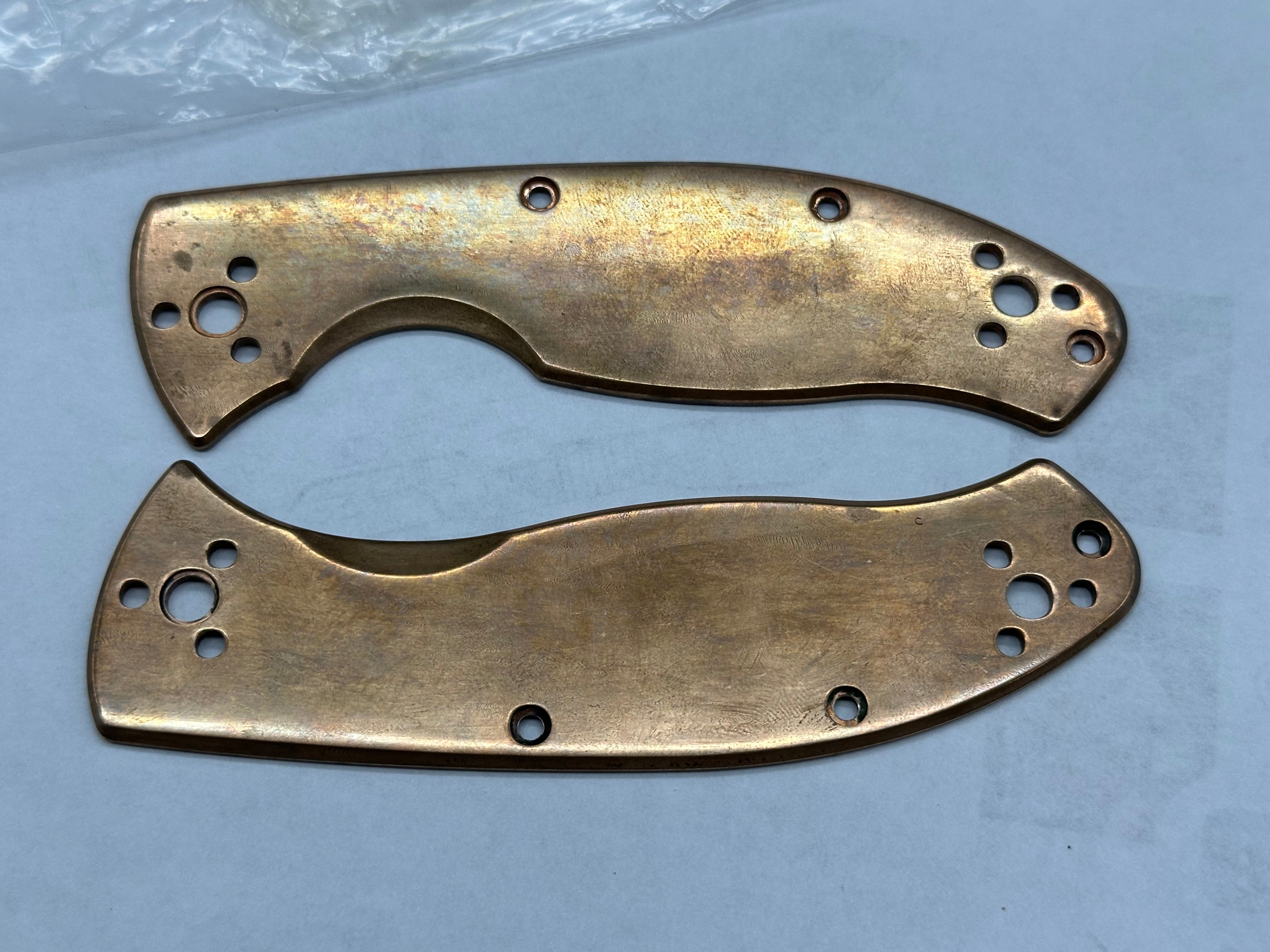 Bundle deal 6 sets of Spyderco scales & clips