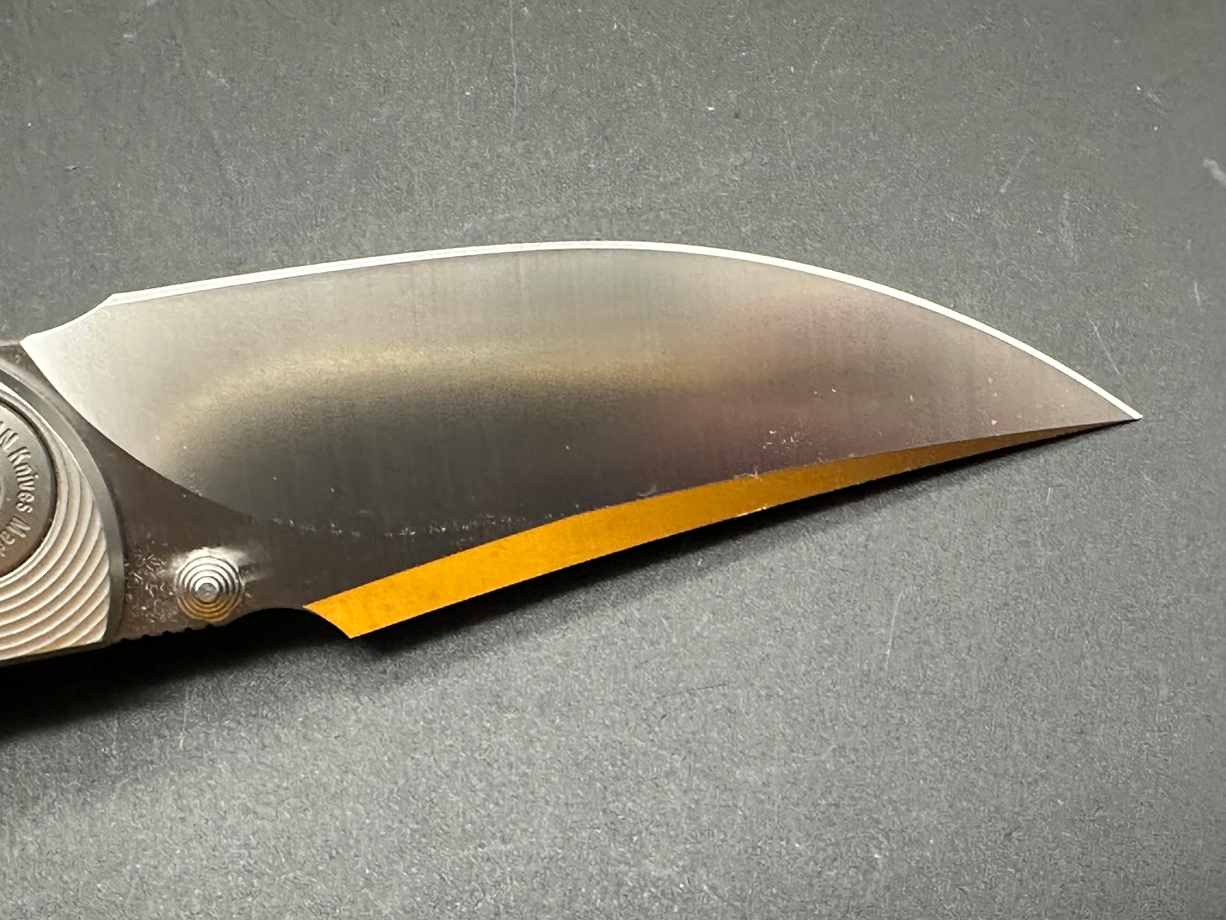 TWOSUN FOLDING KNIFE GRAY TITANIUM HANDLE D2 PLAIN EDGE TS269