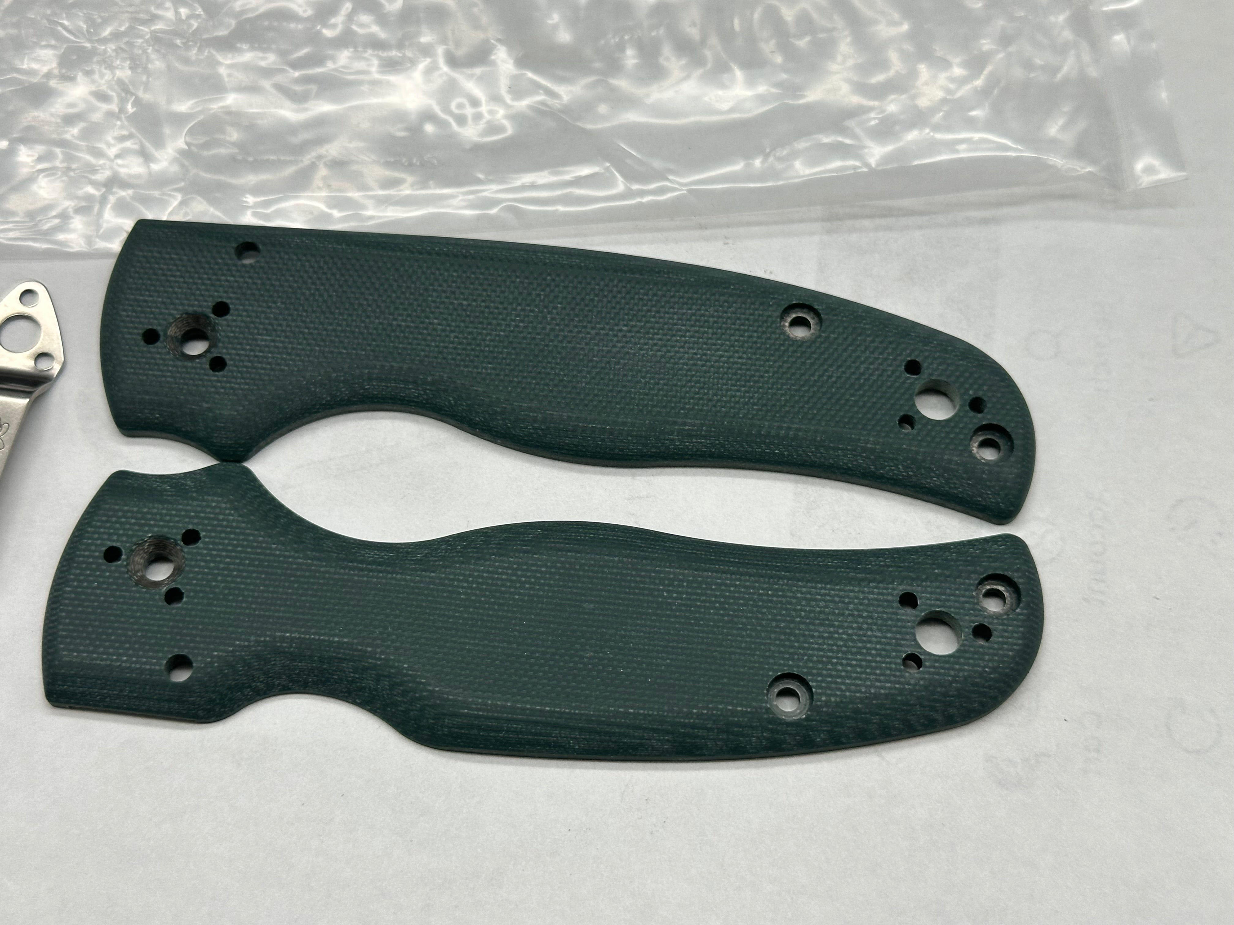 Bundle deal 6 sets of Spyderco scales & clips