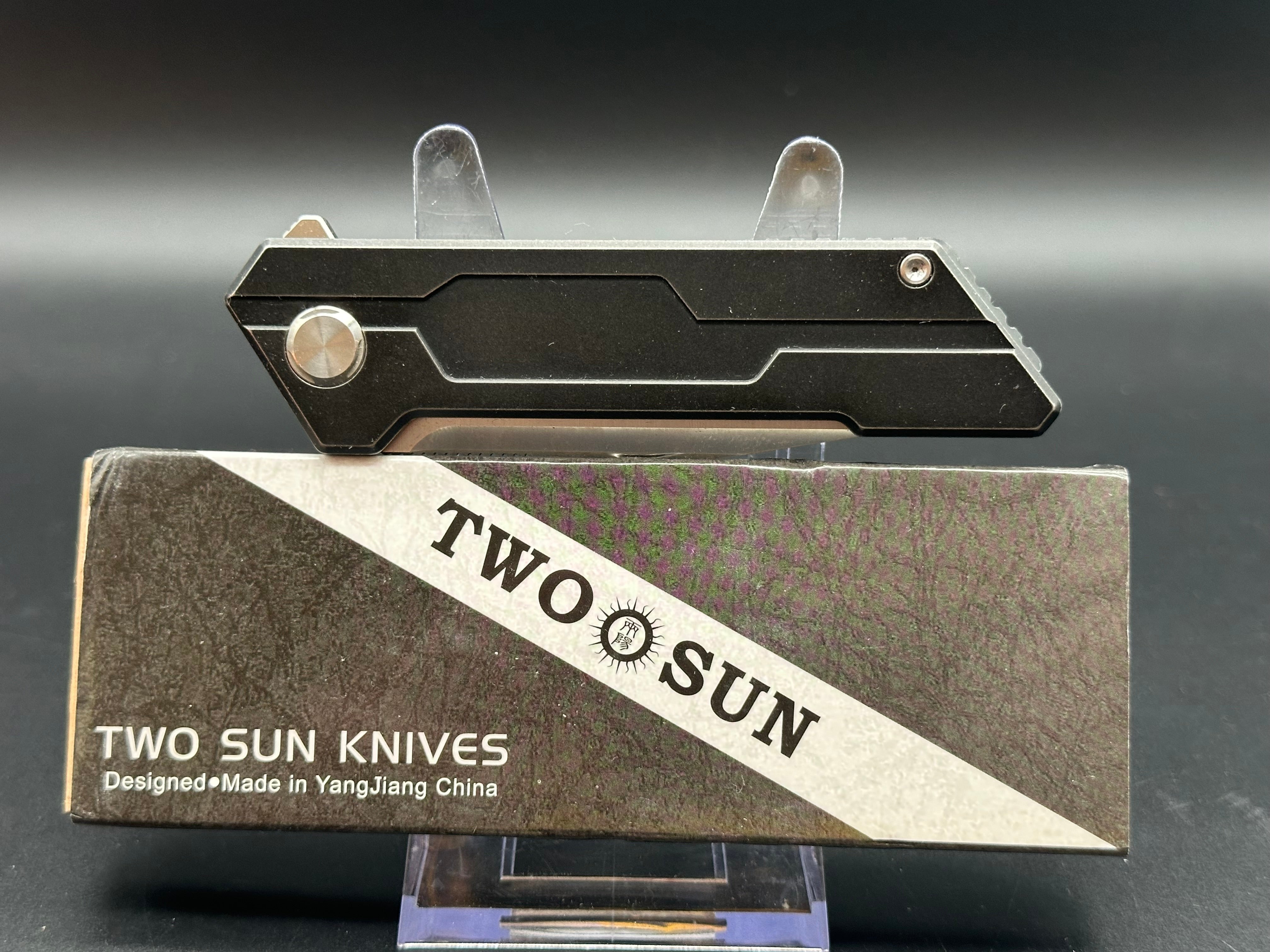 TWOSUN TS38-M390 FOLDING POCKET KNIFE TC4 TI ALLOY HANDLE PLAIN M390 BLADE