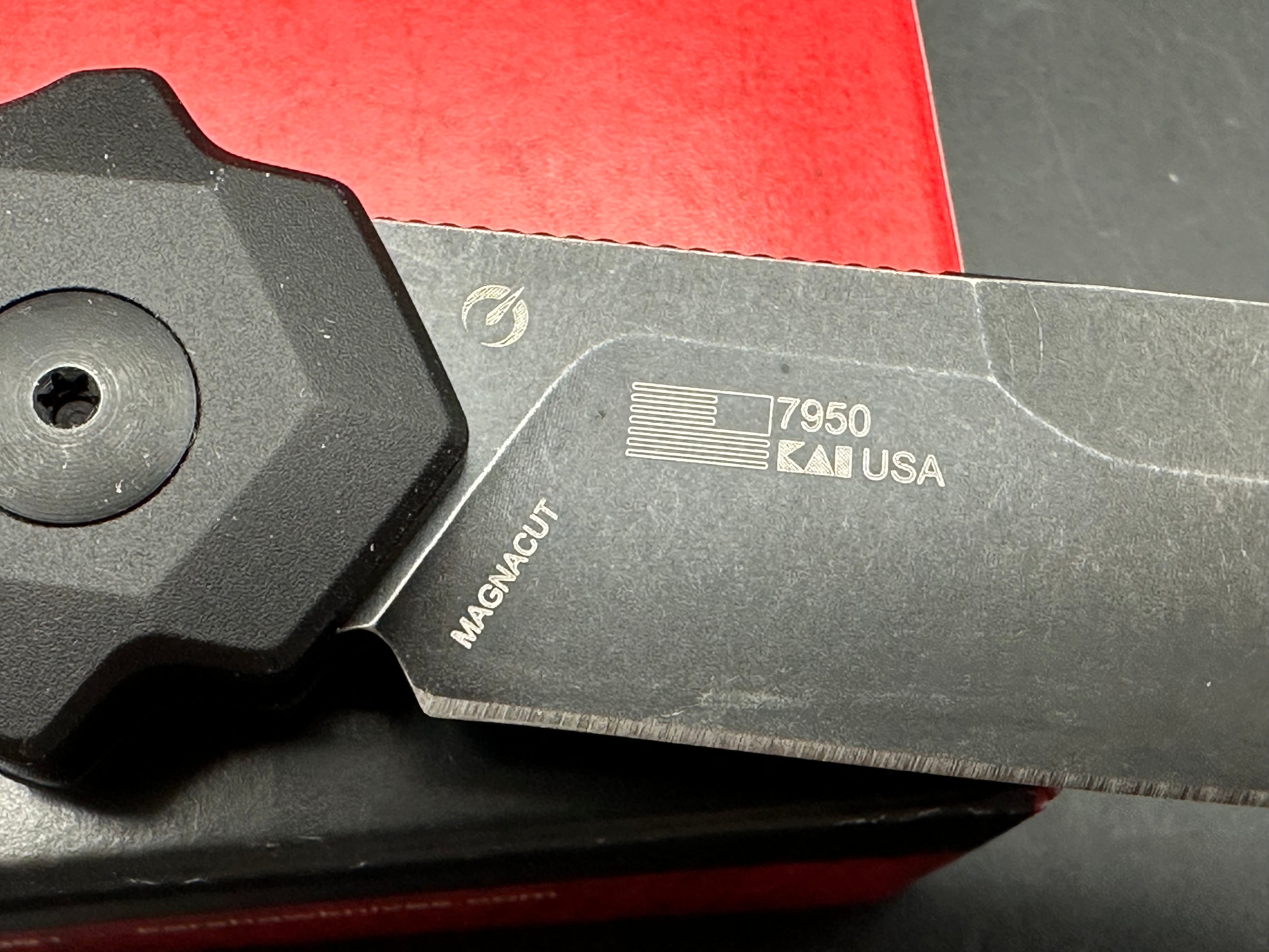 Kershaw Launch 15 Auto Black Stonewash Magnacut Black Aluminum / Micarta