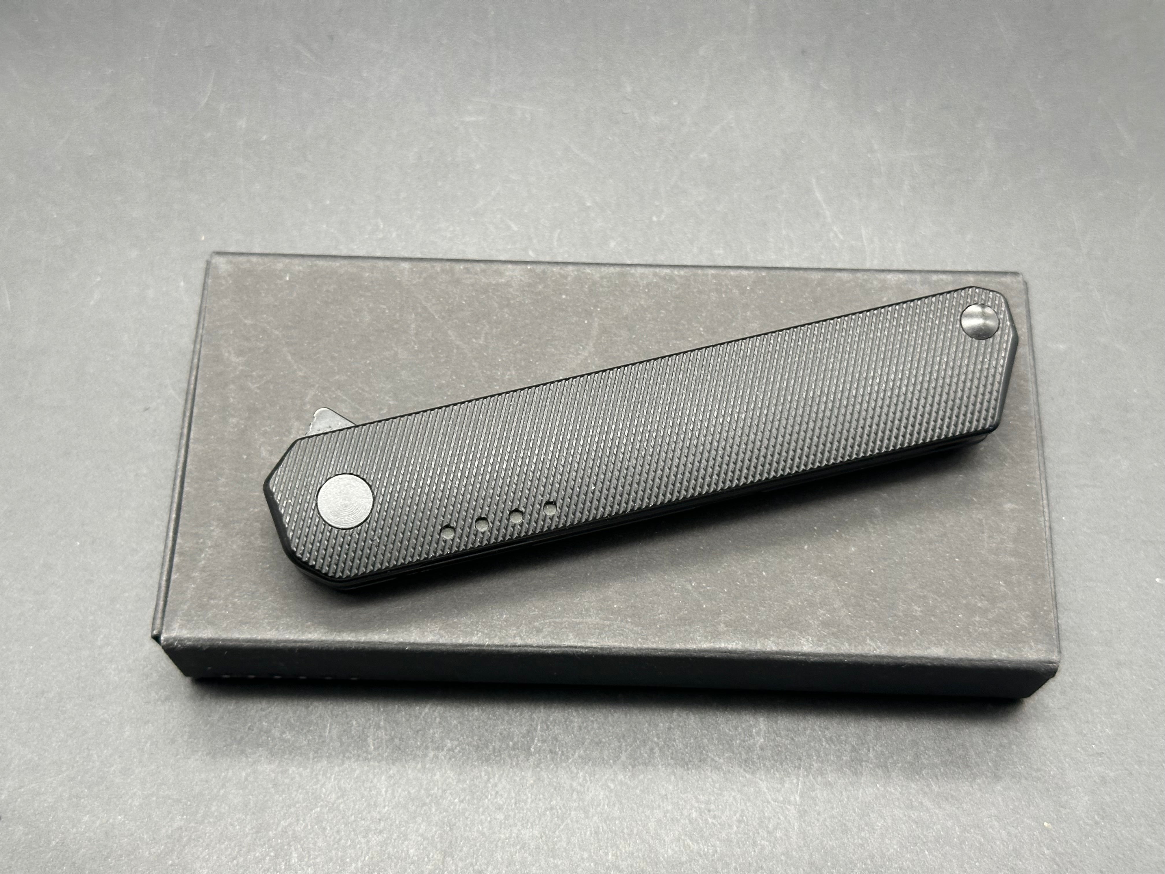 Quiet Carry Large IQ Black Titanium DLC M390