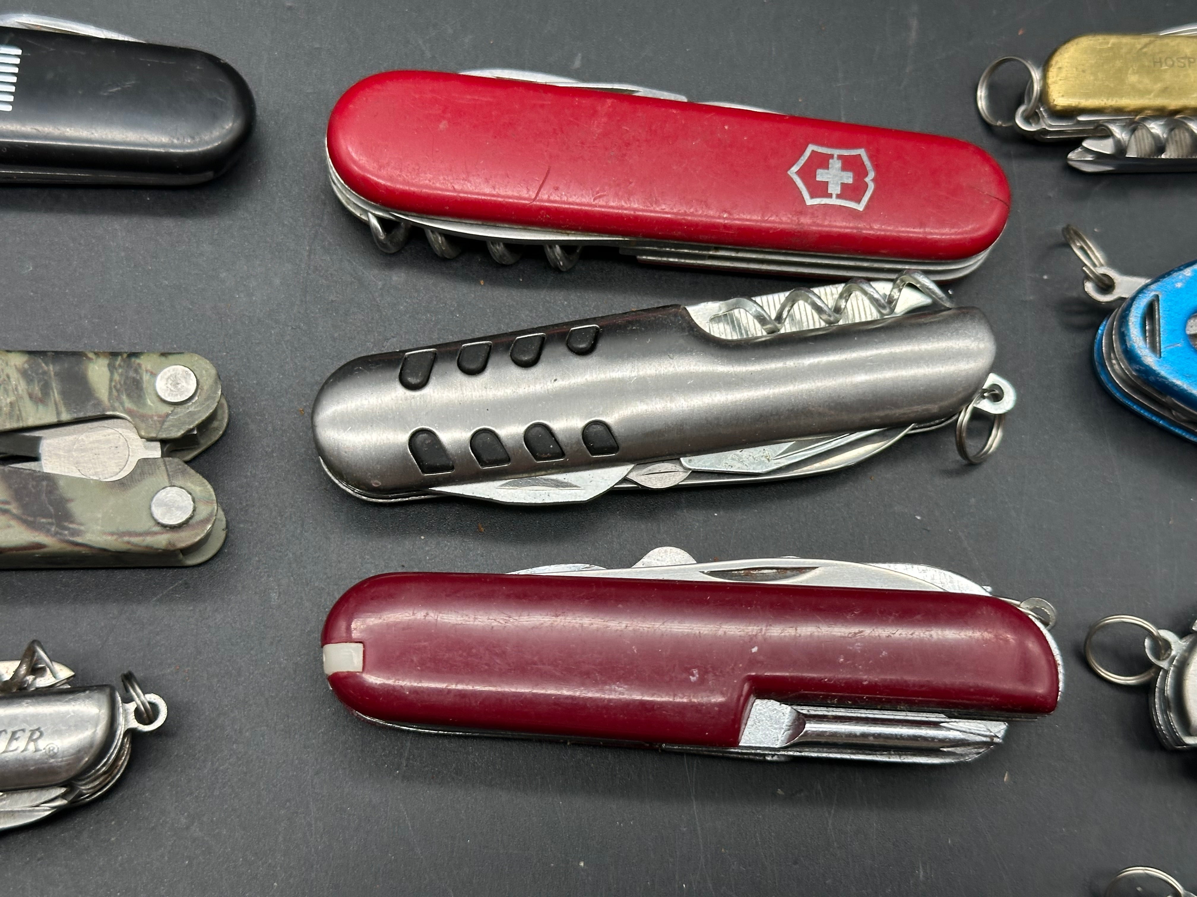 Bundle of 14 multi functional knives