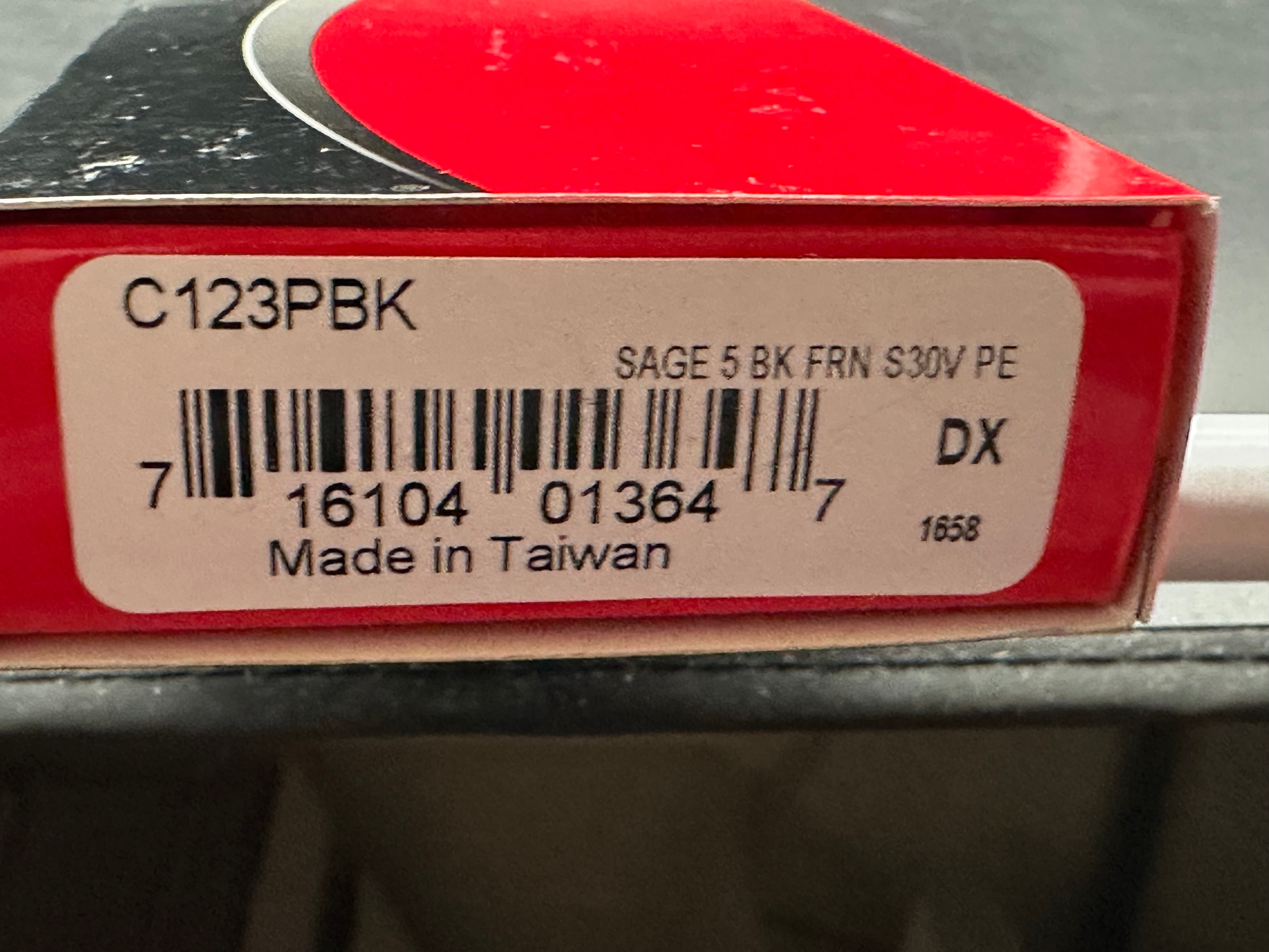 Spyderco Sage 5 3" CPM S30V Satin Blade with Black FRN Handle