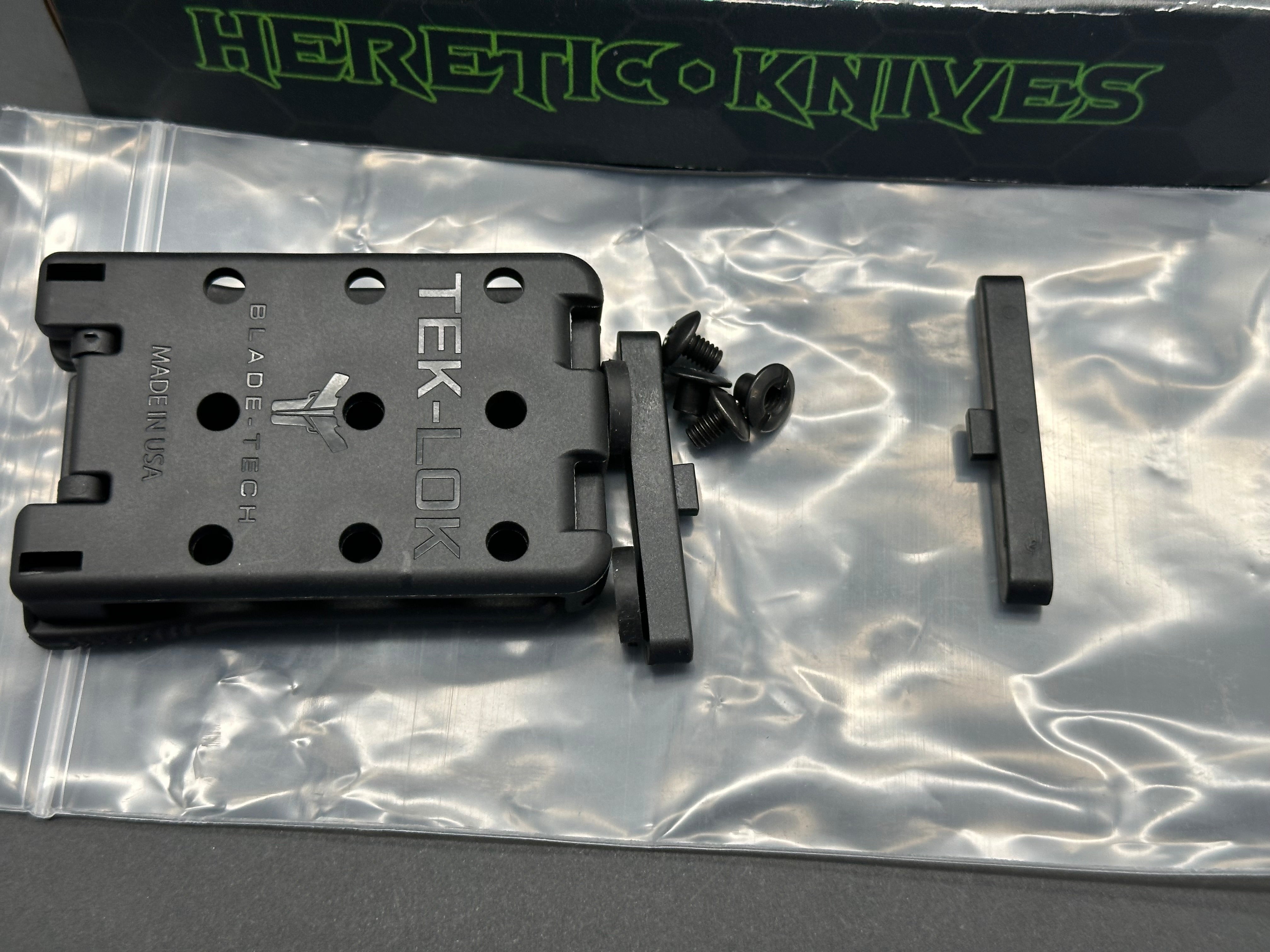 Heretic Sleight Push Dagger and Accessory bundle