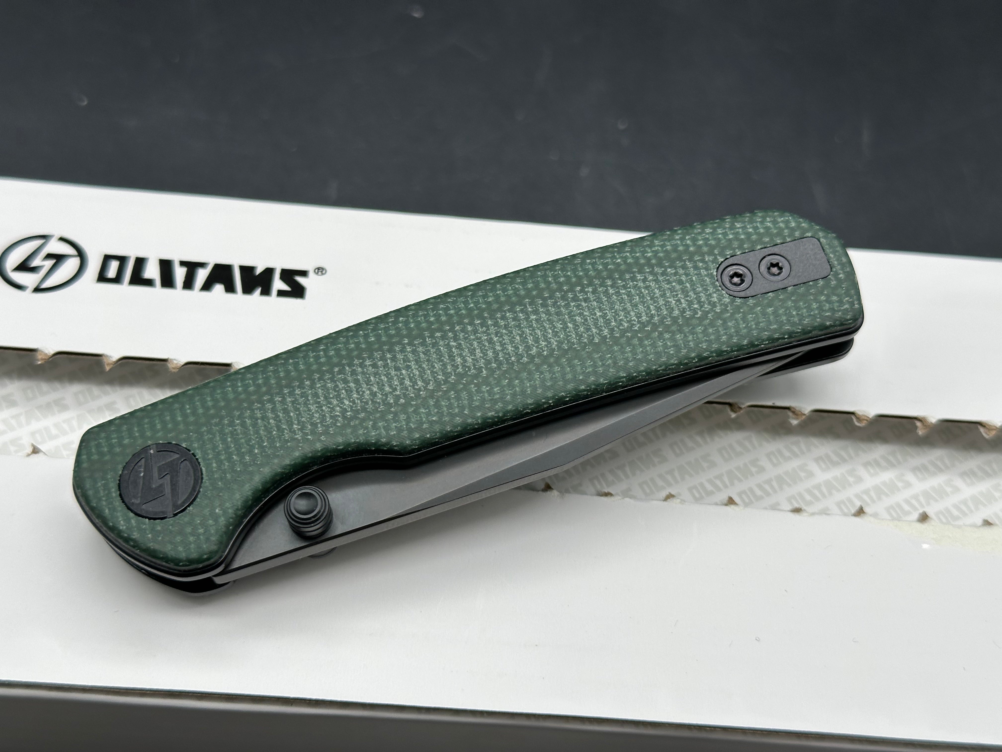 Olitans Gecko SE G080 (3.07''+SLD Magic+PVD+Green Micarta)-Liner Lock-thumb stud