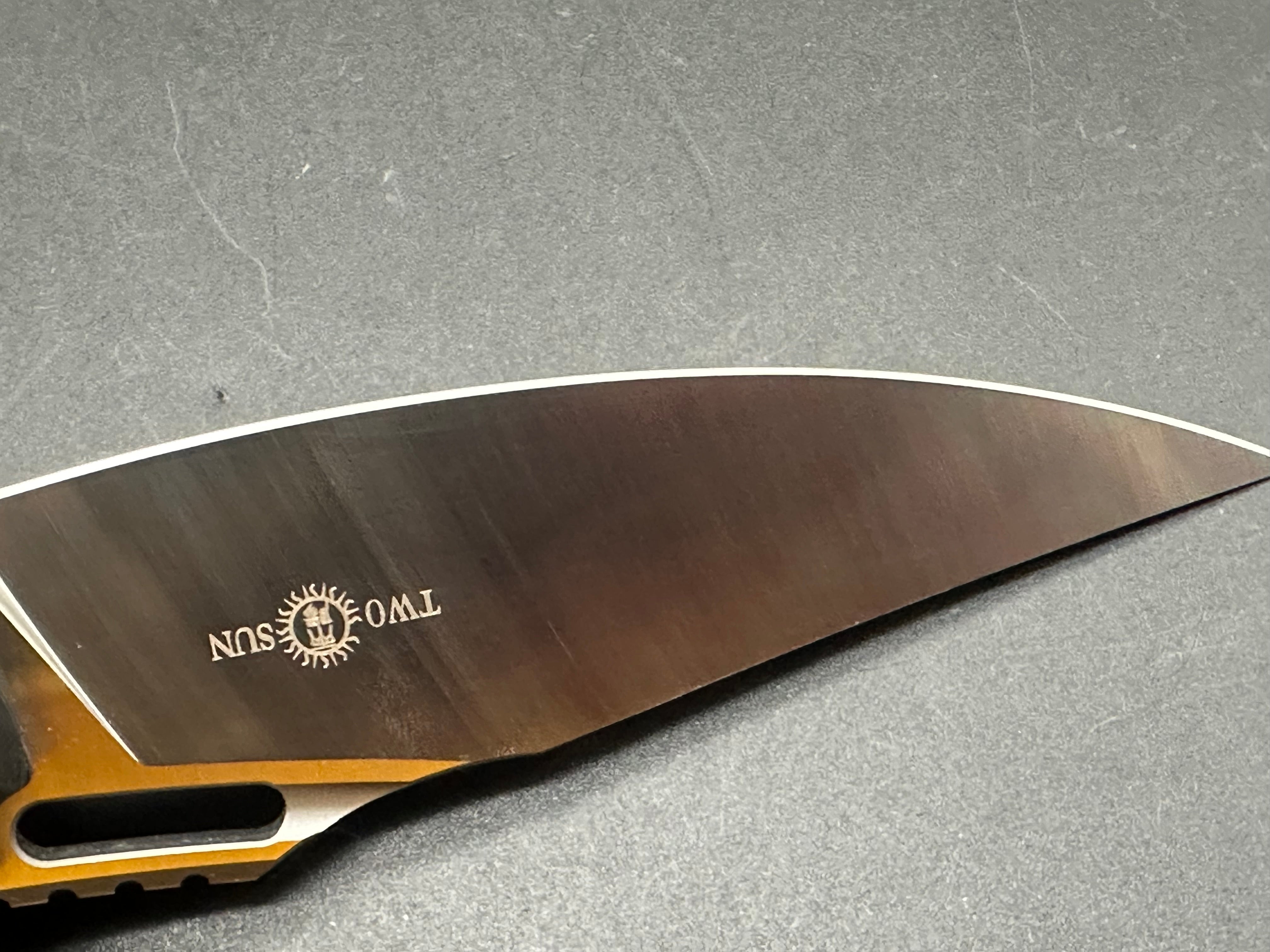 TWOSUN FLIPPER FOLDING KNIFE ORANGE TITANIUM/CARBON FIBER/G10 HANDLE M390 PLAIN EDGE TS127