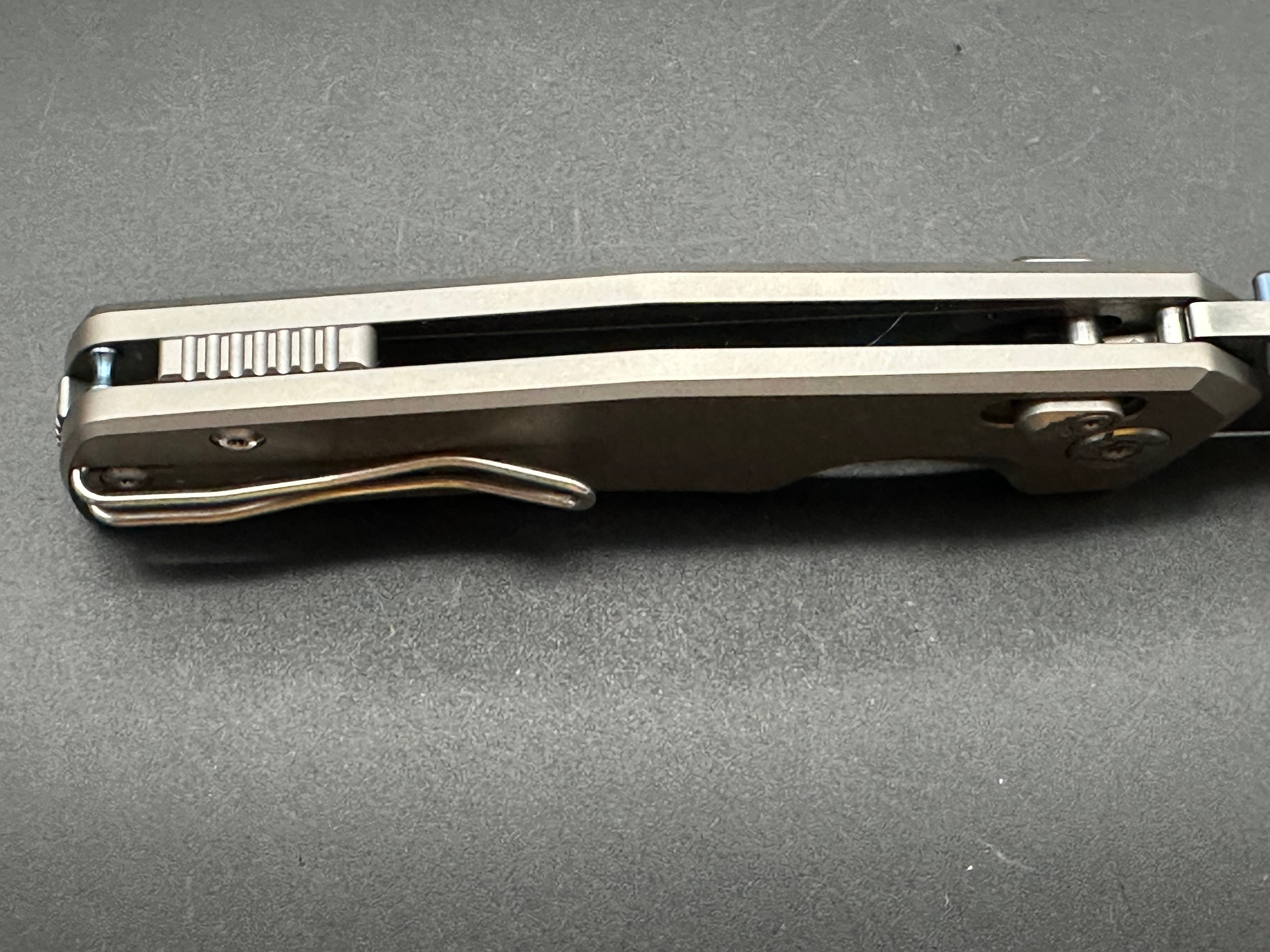 KUNWU X-TAO FOLDING KNIFE HANDLE ELMAX PLAIN EDGE SATIN FINISH