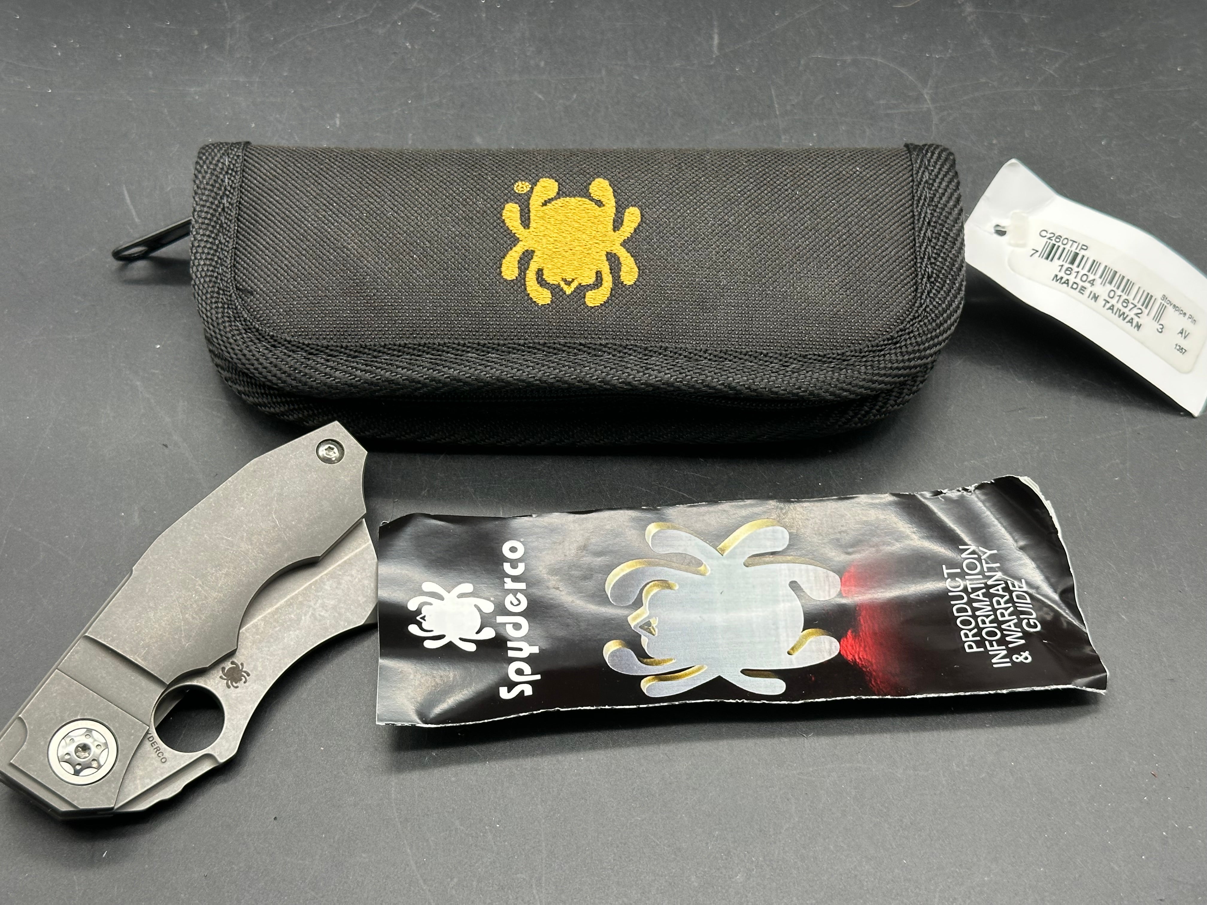 Spyderco Stovepipe - titanium handle CPM-20CV blade