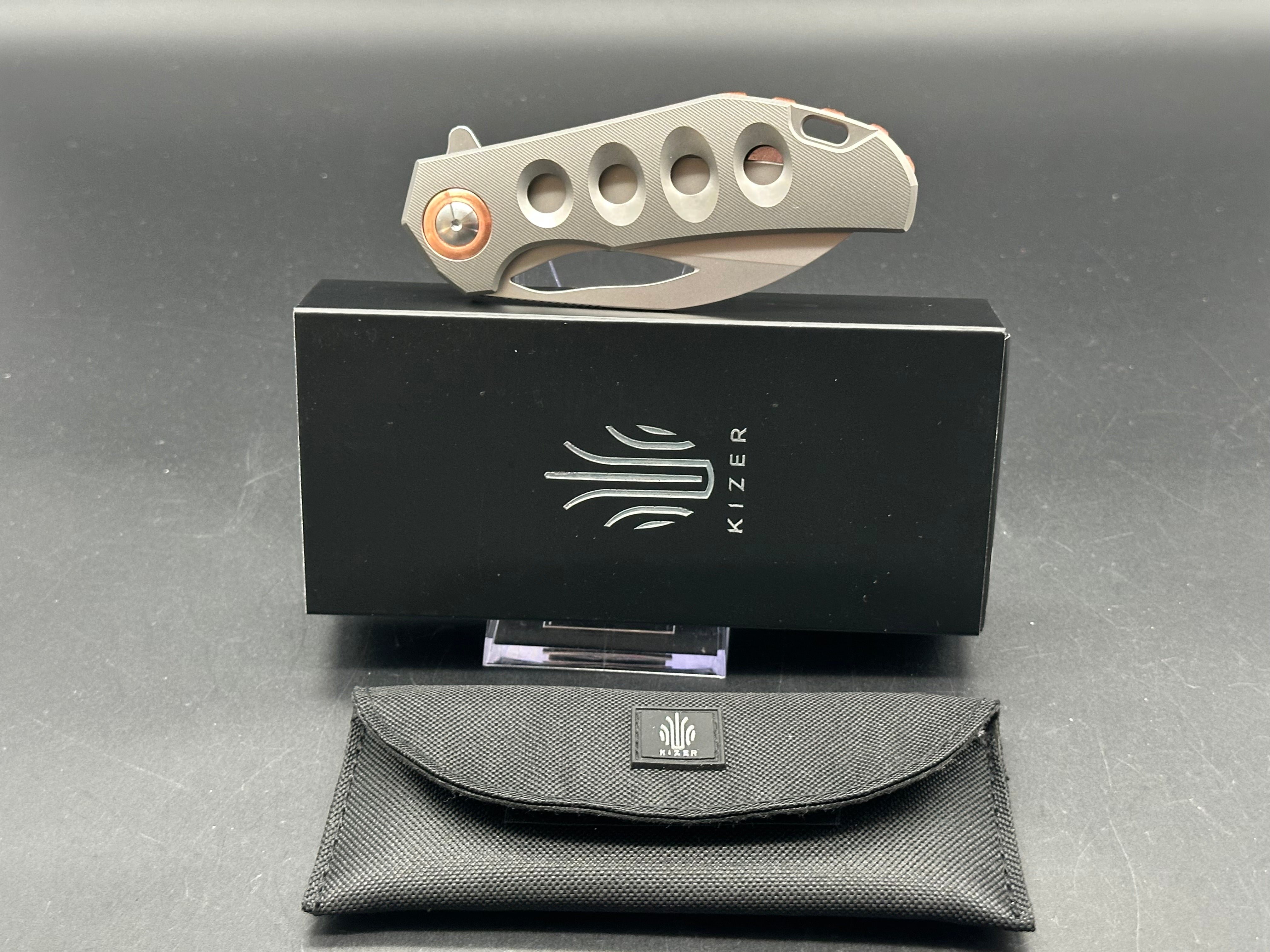 KIZER HAWK LINER LOCK FOLDING KNIFE TITANIUM HANDLE S45VN