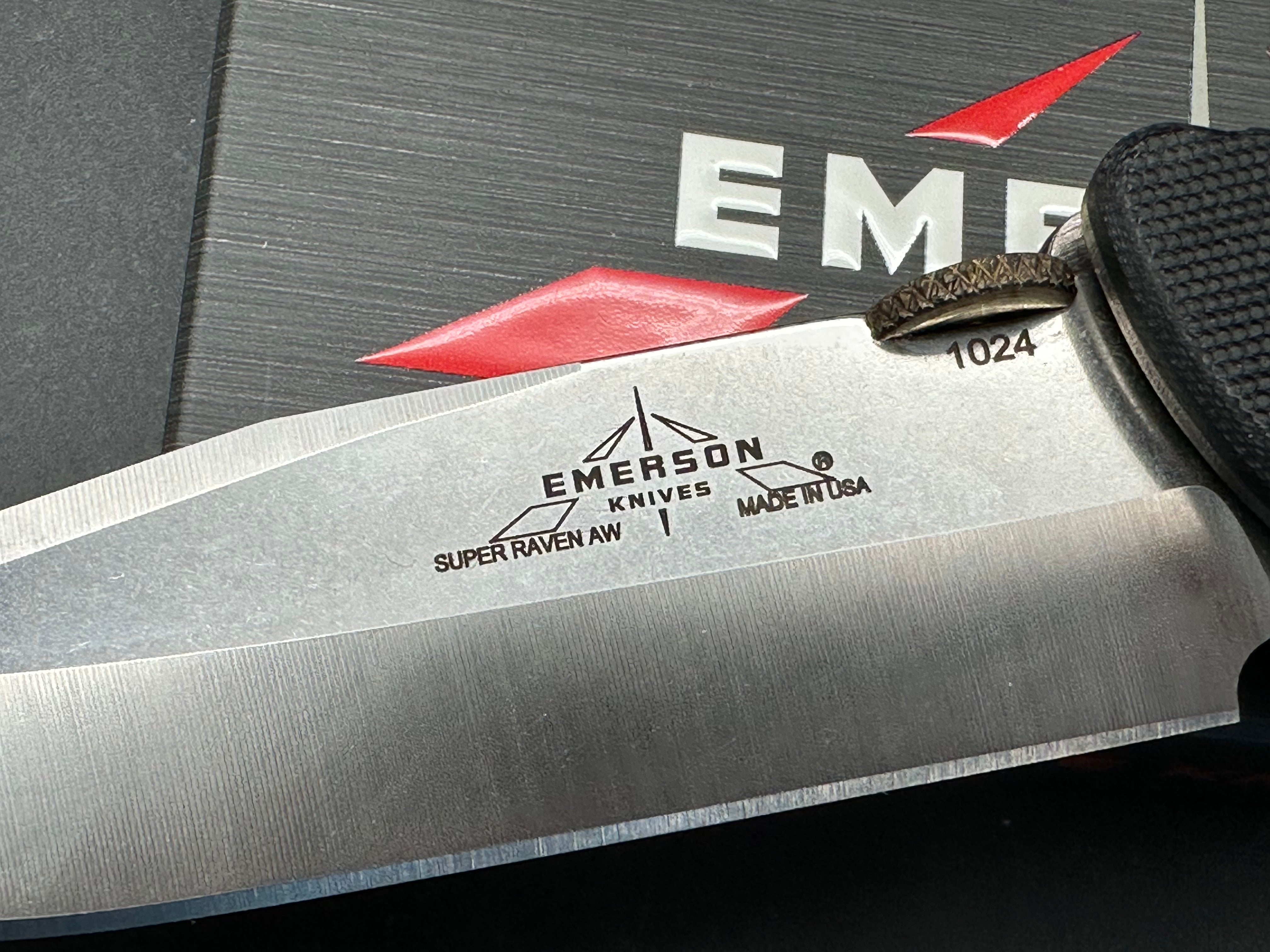 Emerson Waved Super Raven A black G10 handle / 154CM