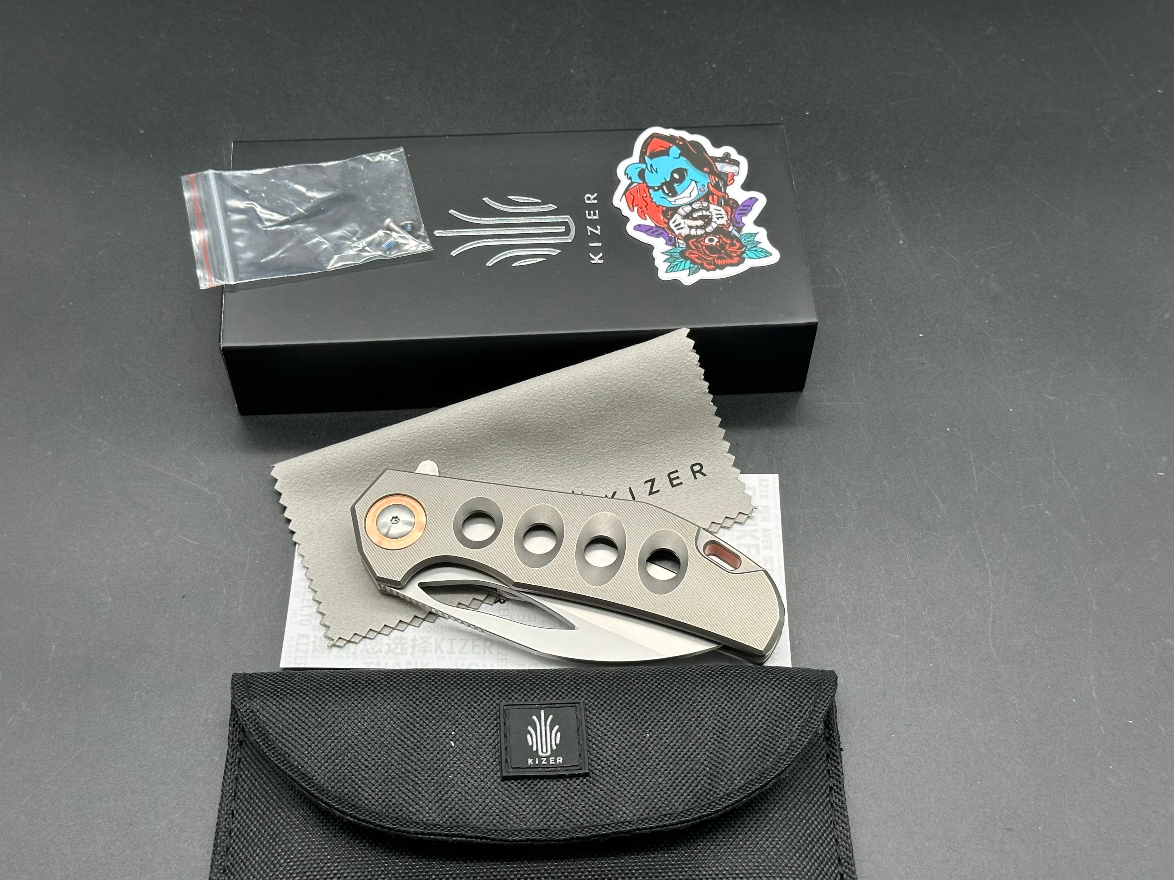 KIZER HAWK LINER LOCK FOLDING KNIFE TITANIUM HANDLE S45VN