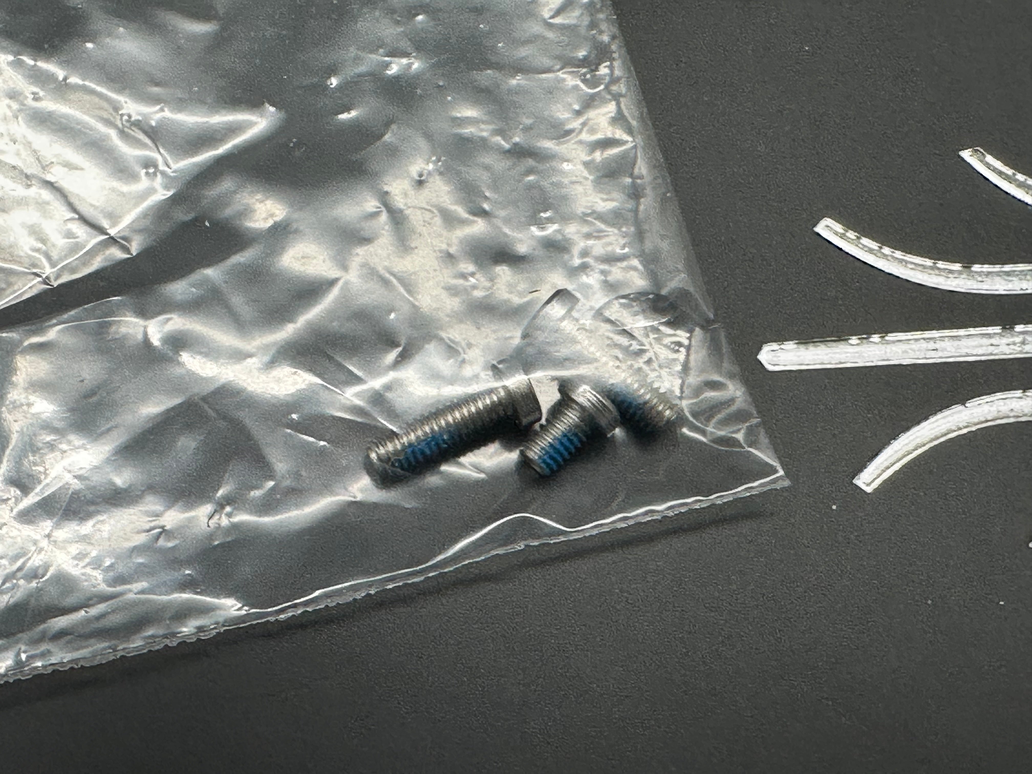 KIZER HAWK LINER LOCK FOLDING KNIFE TITANIUM HANDLE S45VN