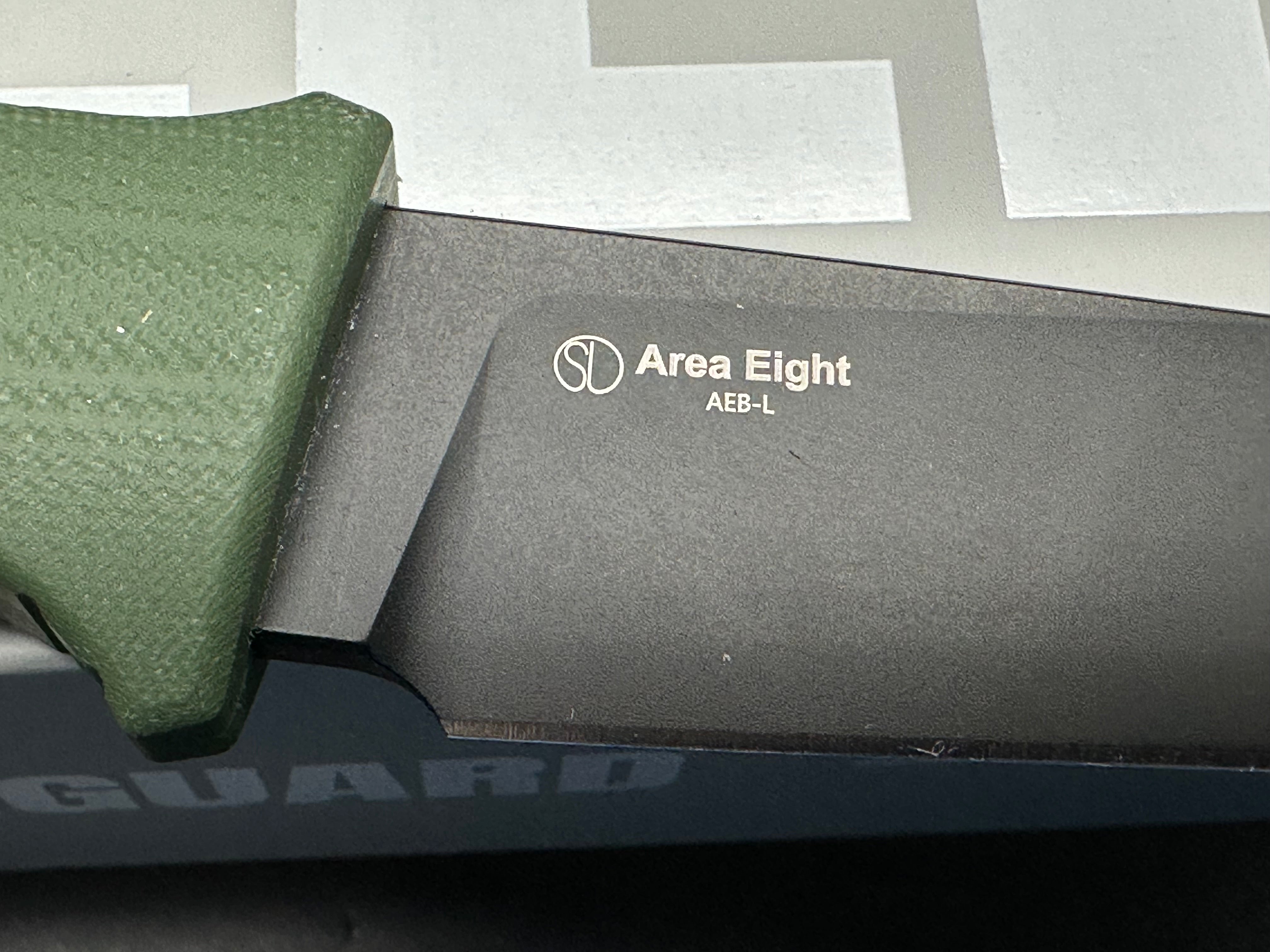 KIZER AREA EIGHT FIXED BLADE KNIFE GREEN/BLACK G10 HANDLE AEB-L DROP POINT