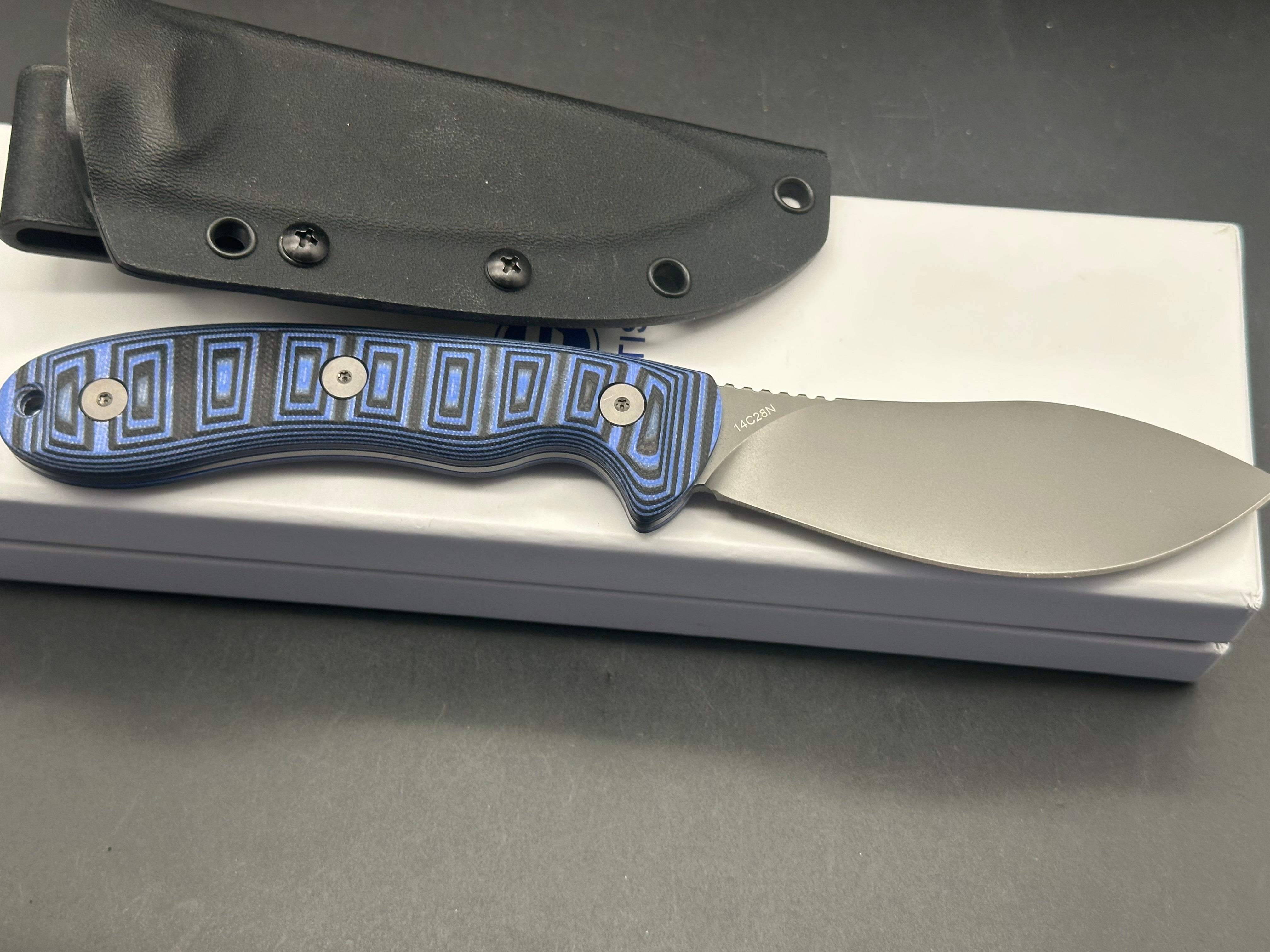 FINTISO NAZAR Black Blue 4.24" Nessmuk-style Fixed Blade Knife with Kydex Sheath | 14C28N | G10 |