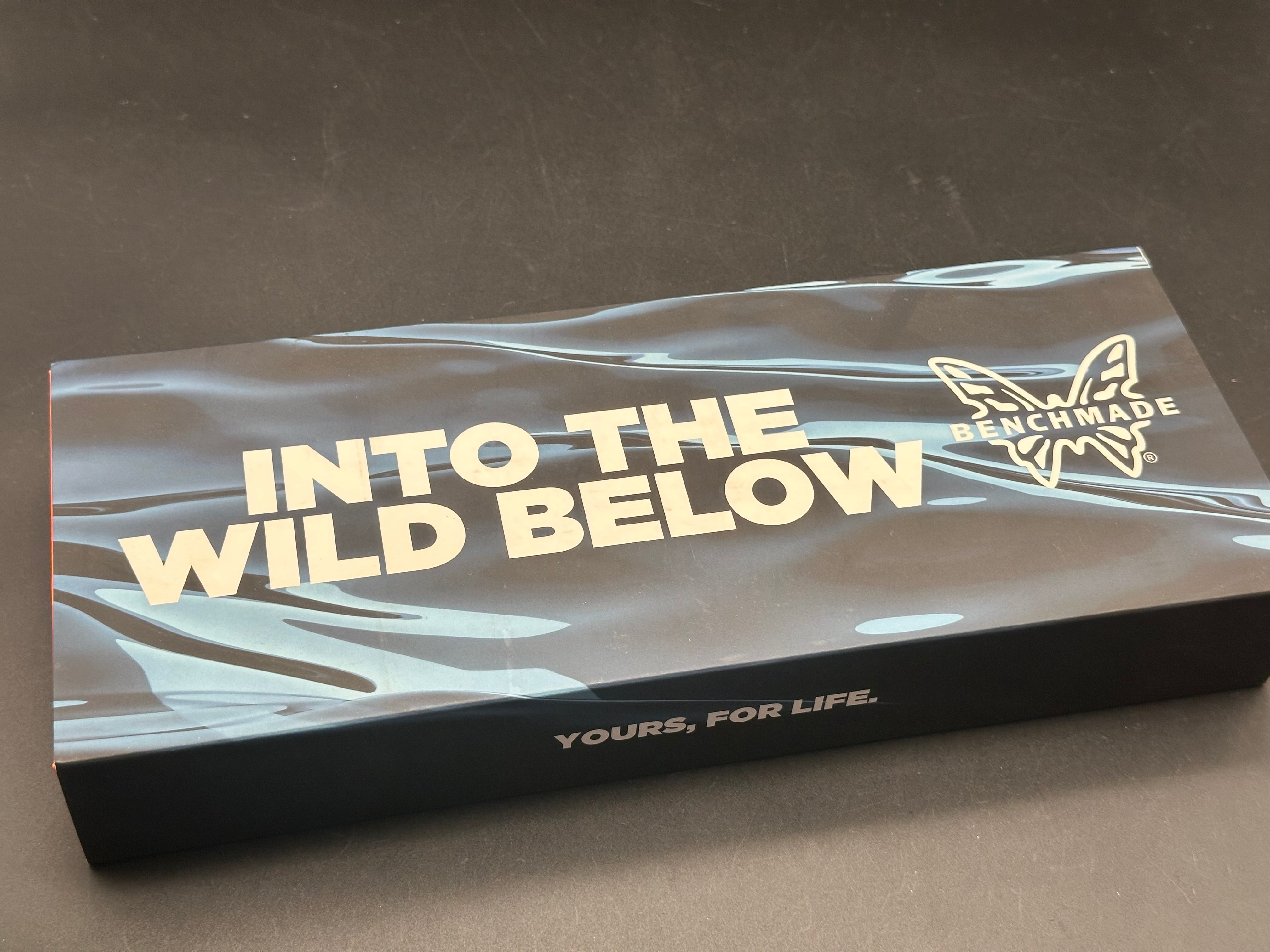 Benchmade Mini Adira MagnaCut AXIS Lock Knife Blue Grivory (3.2" SW)