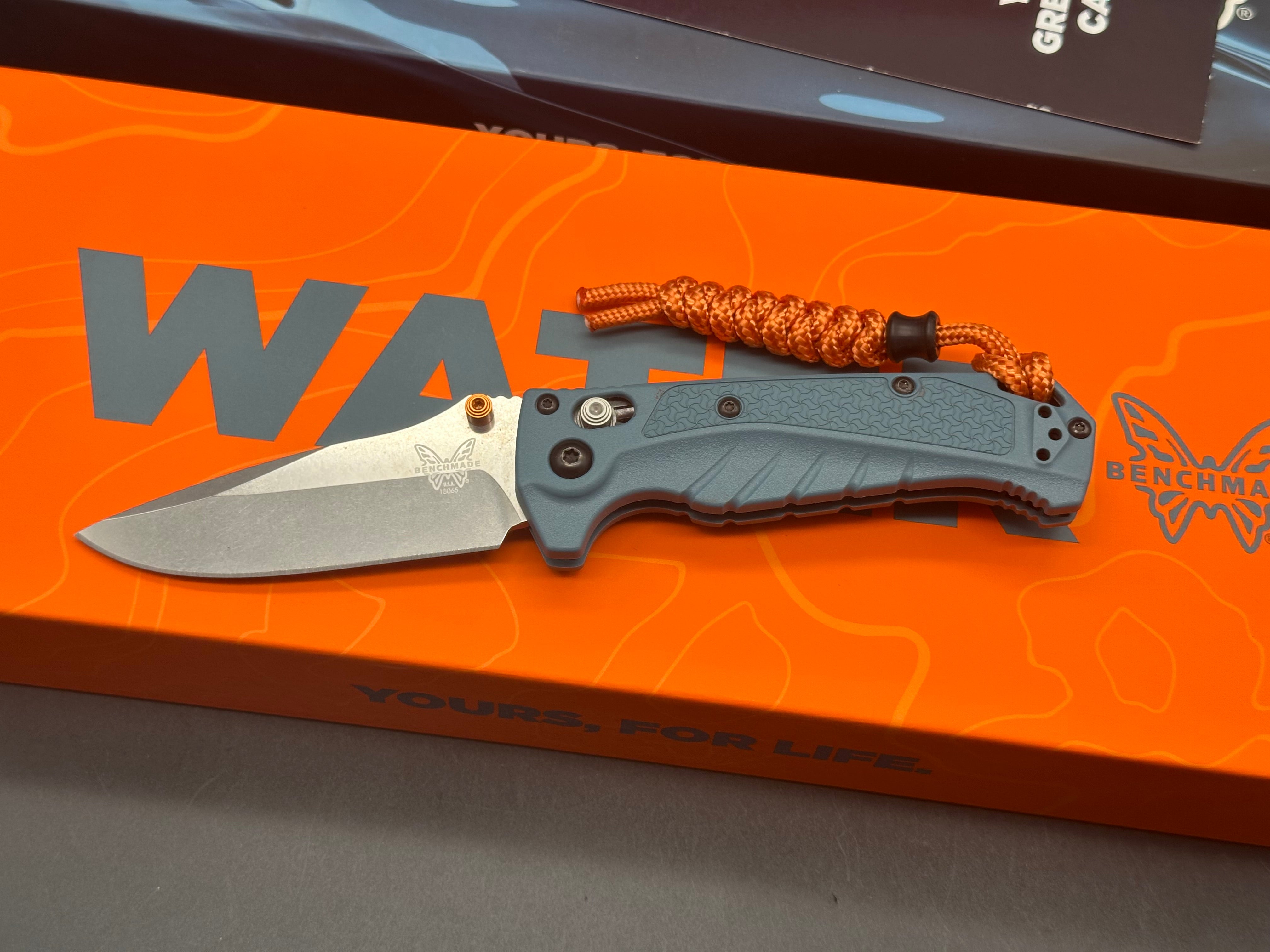 Benchmade Mini Adira MagnaCut AXIS Lock Knife Blue Grivory (3.2" SW)