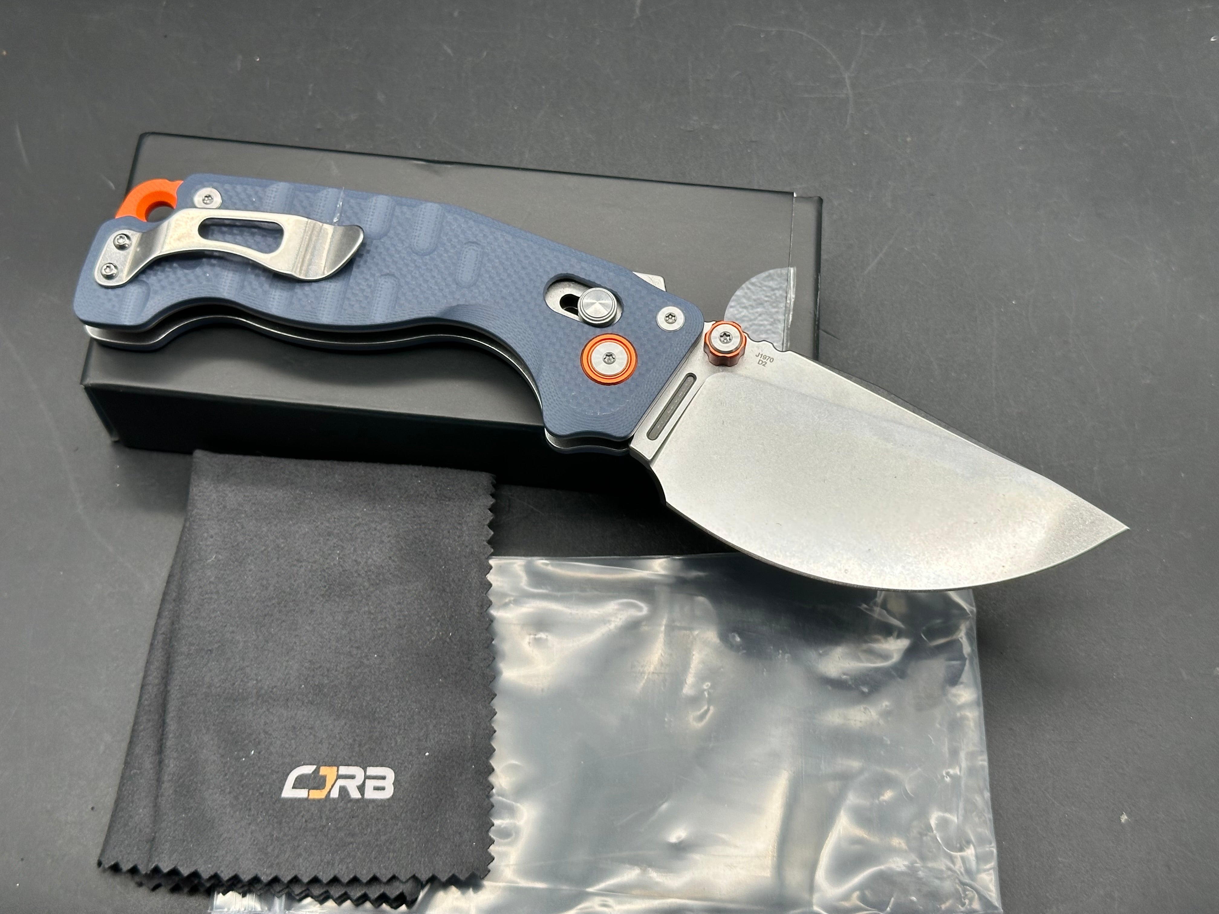 CJRB DOUBLETAP FOLDING KNIFE BLUE G10 HANDLE D2 DROP POINT