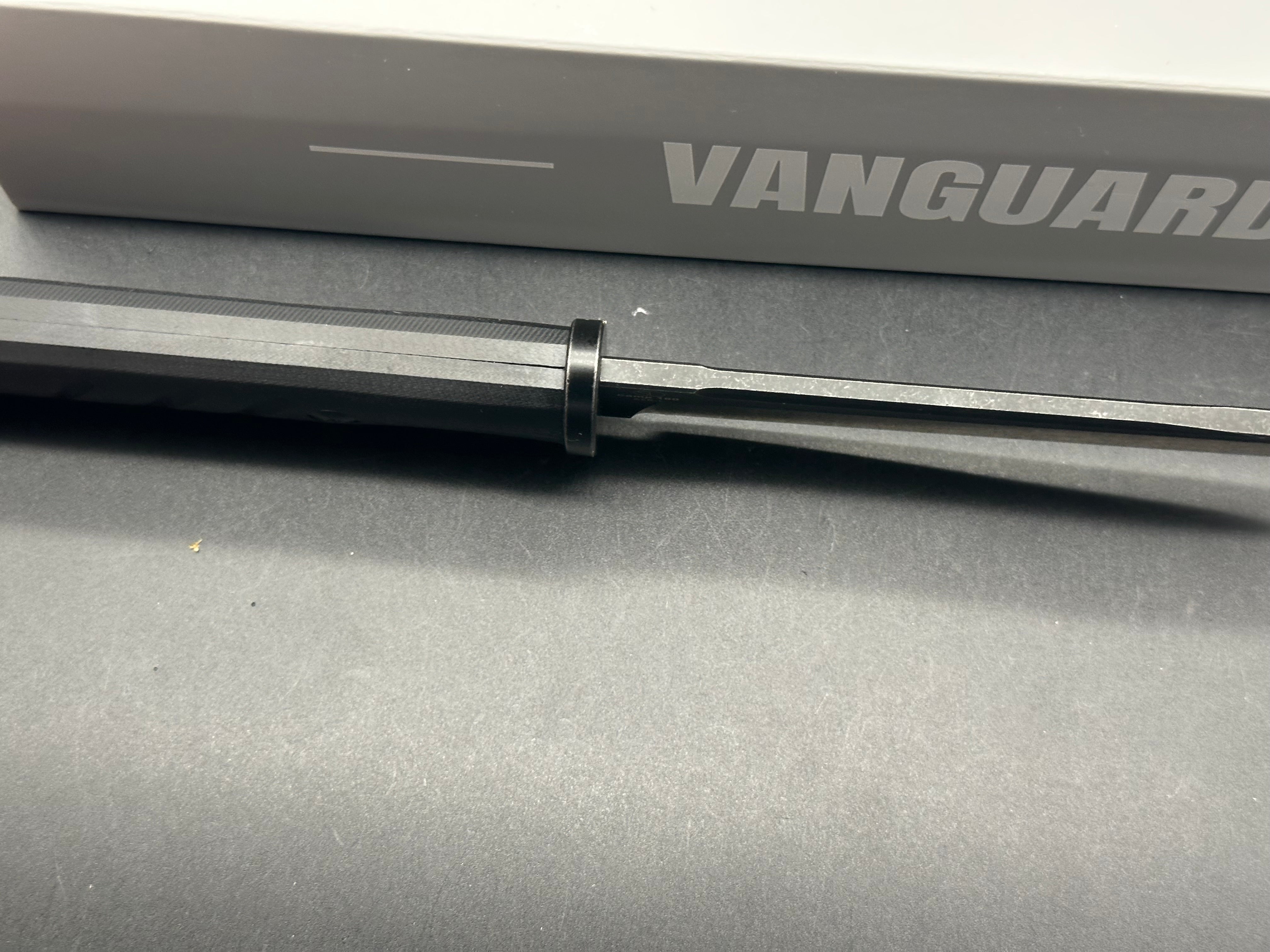 KIZER CAMP 180 BLACK G10 HANDLE AEB-L DROP POINT PLAIN EDGE BLACK STONEWASH FINISH