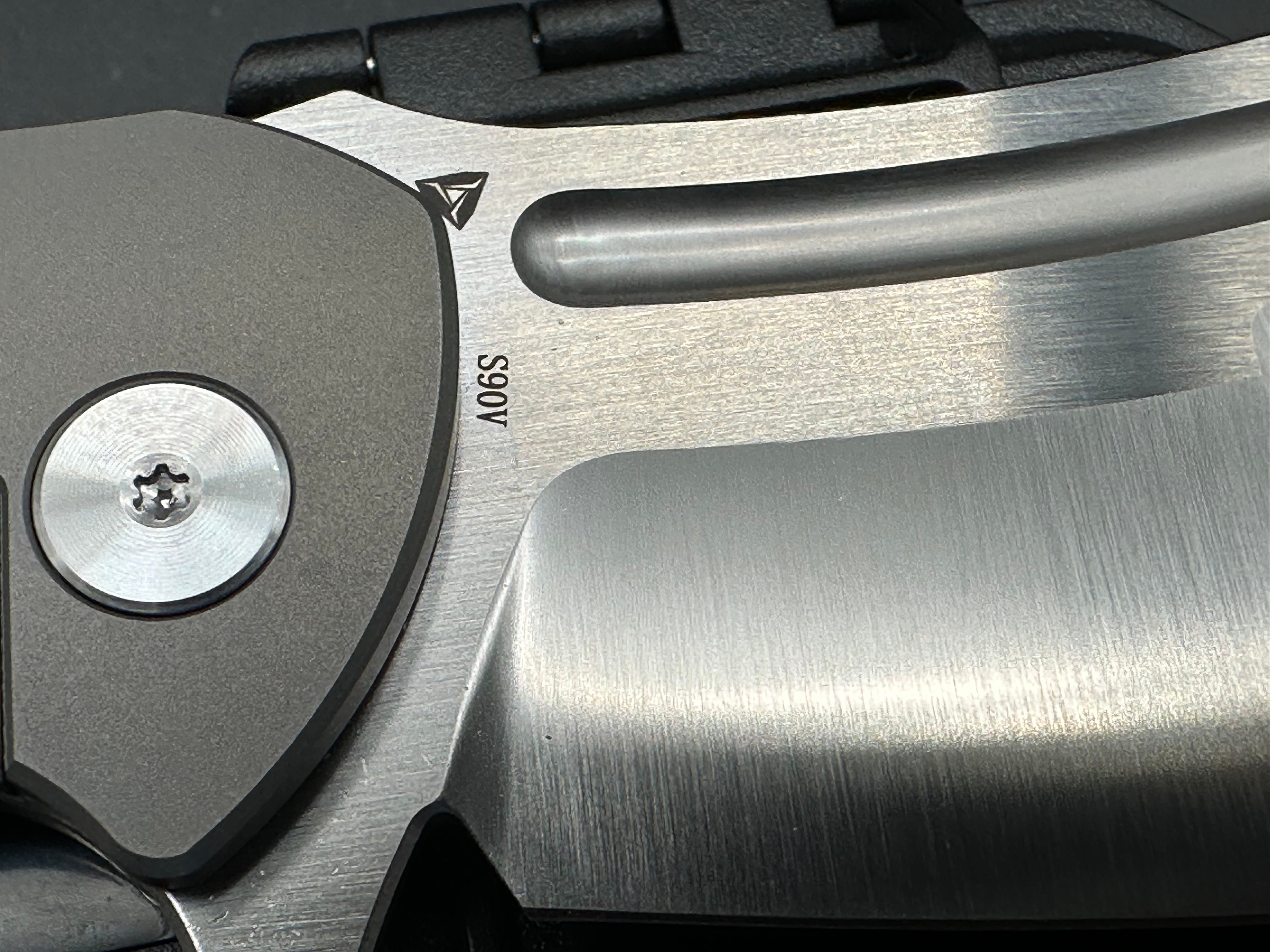 TUYA HELLFIRE MINI FOLDING KNIFE TITANIUM/CARBON FIBER HANDLE S90V PLAIN EDGE