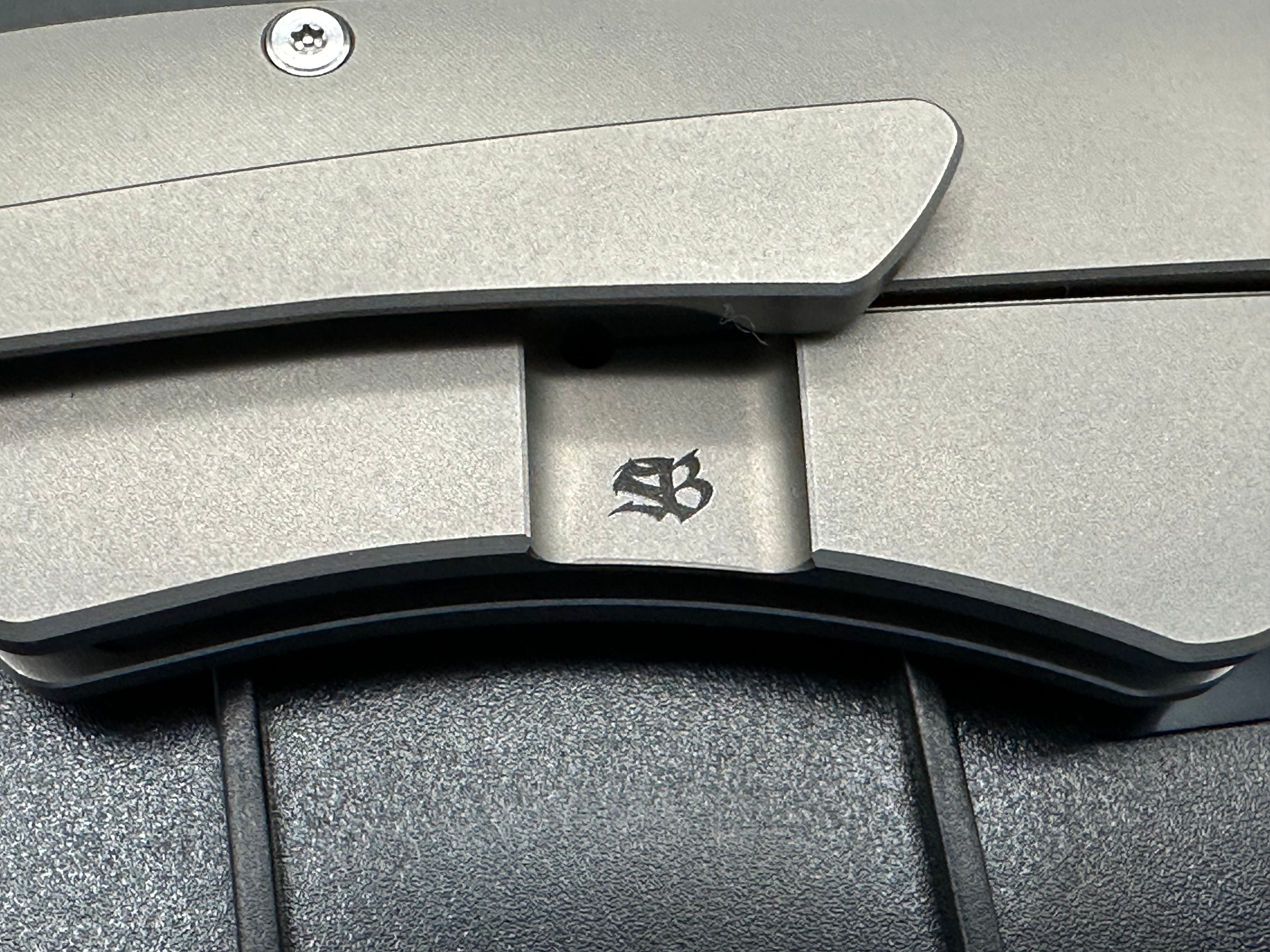 TUYA HELLFIRE MINI FOLDING KNIFE TITANIUM/CARBON FIBER HANDLE S90V PLAIN EDGE