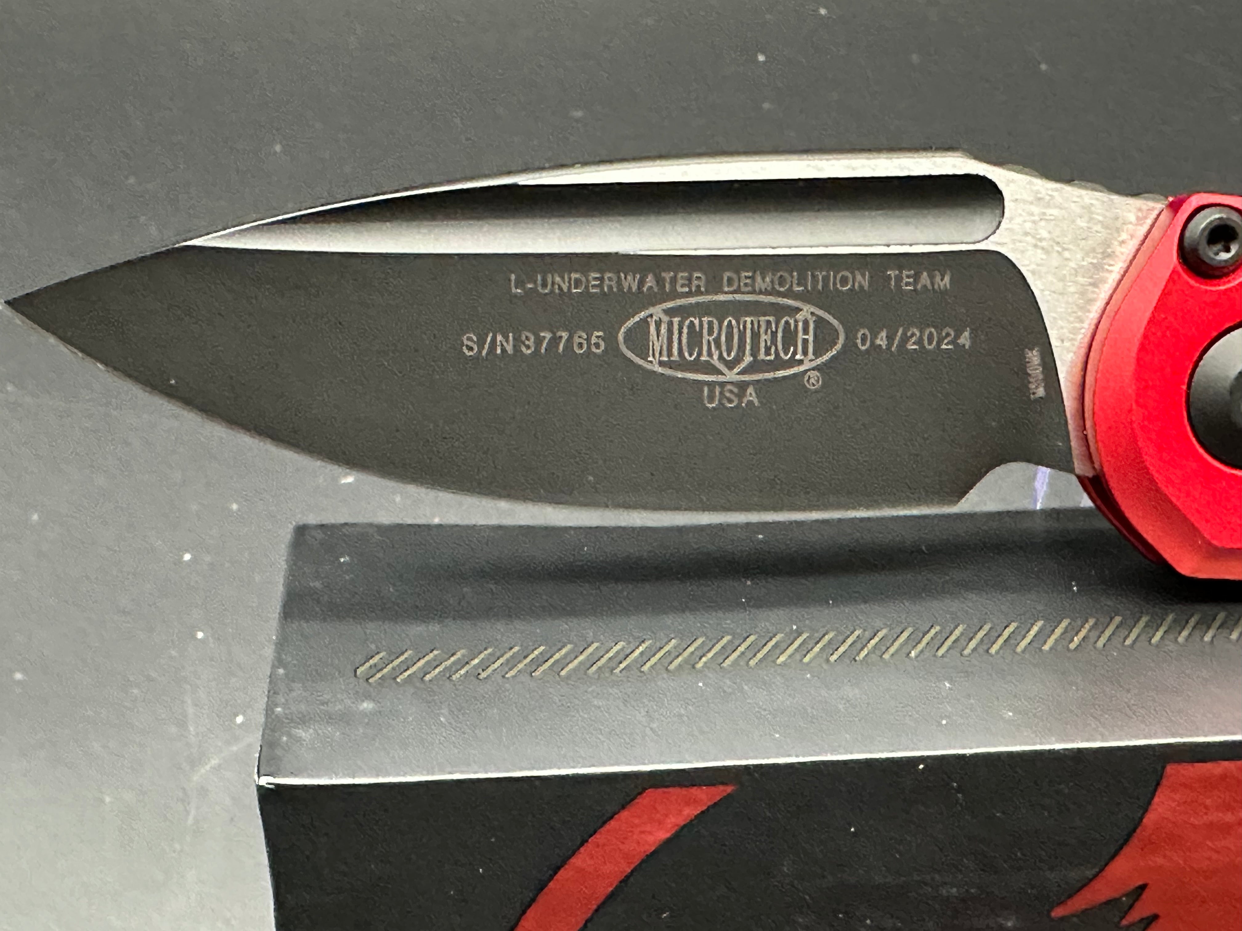 Microtech LUDT Gen III S/E Automatic Knife Red (3.5" Black) 1135-1RD