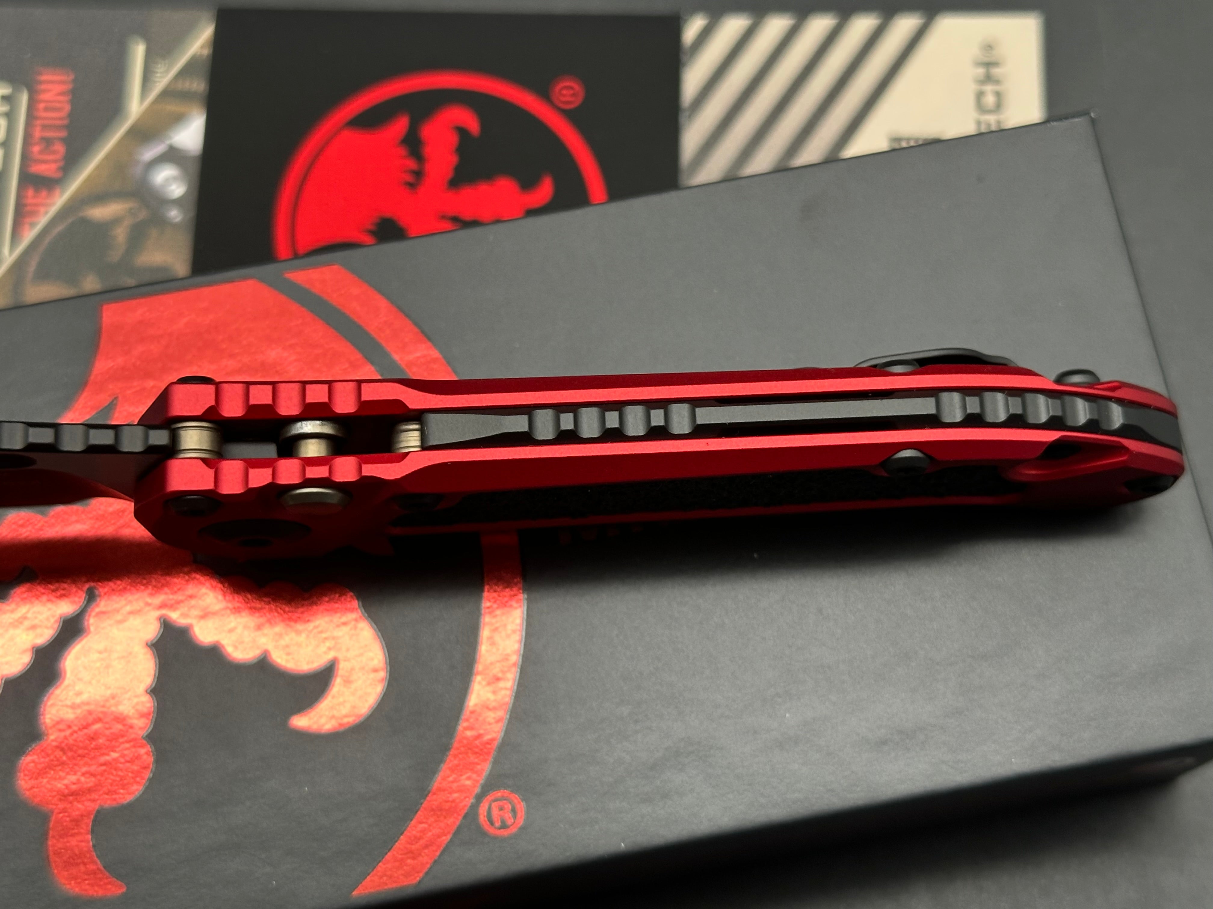 Microtech LUDT Gen III S/E Automatic Knife Red (3.5" Black) 1135-1RD