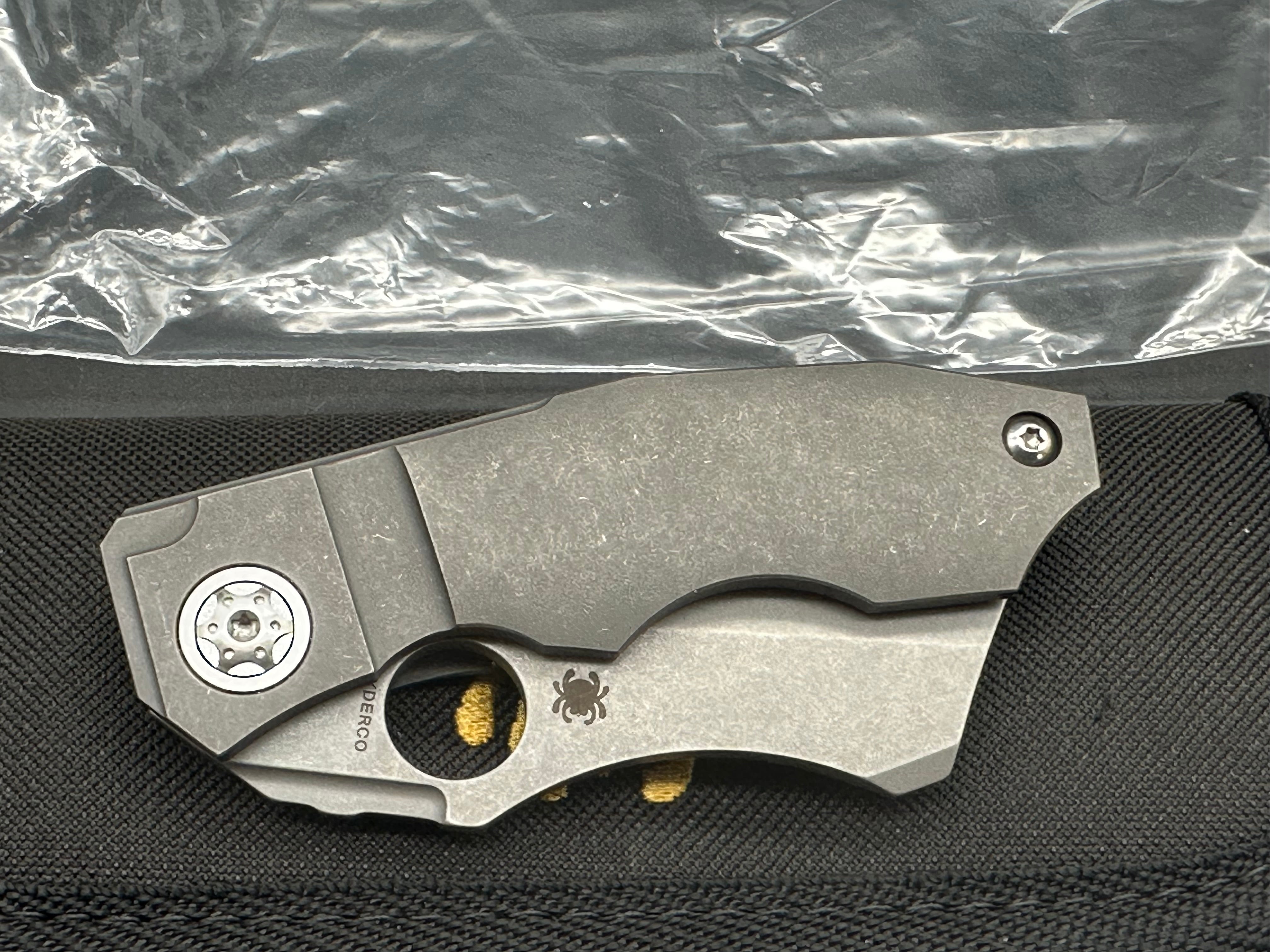 Spyderco Stovepipe (C260TIP), Dark Stonewashed Hollow Ground CPM-20CV CLeaver Blade, Dark Stonewashed Titanium Handles